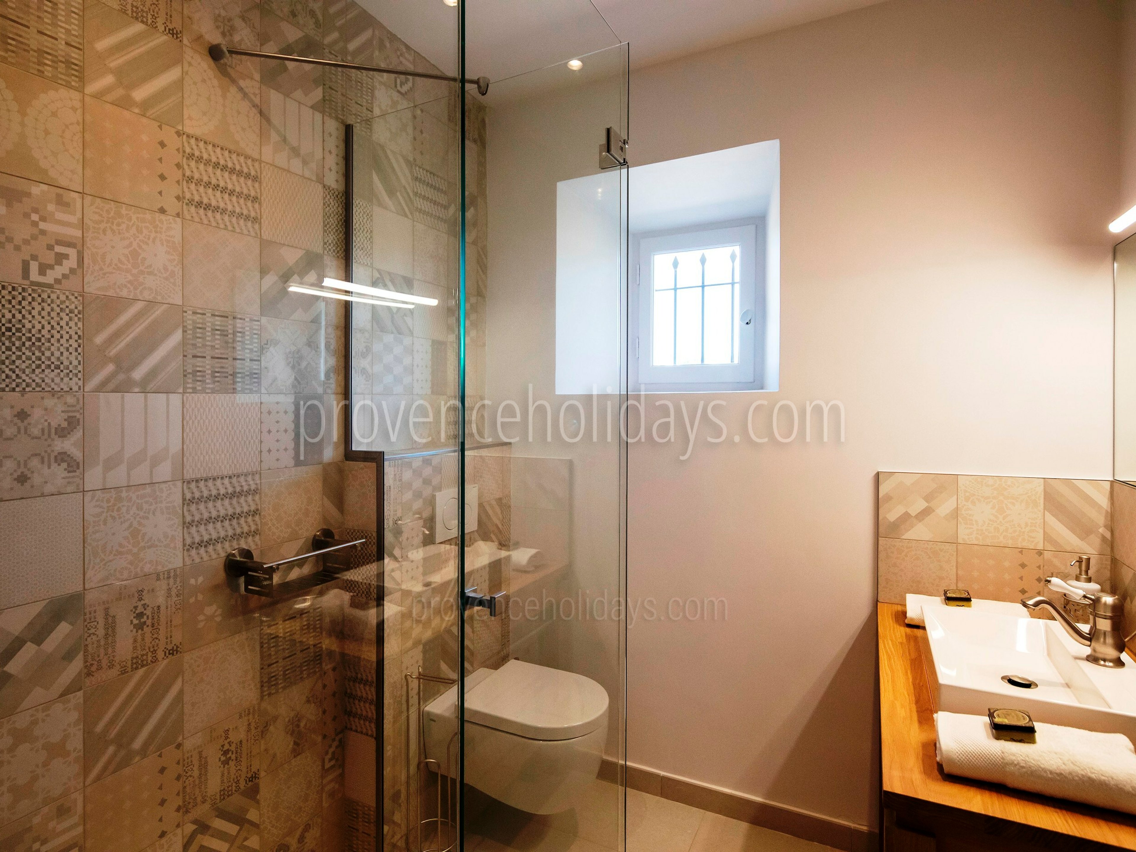 37 - Mas Luna: Villa: Bathroom