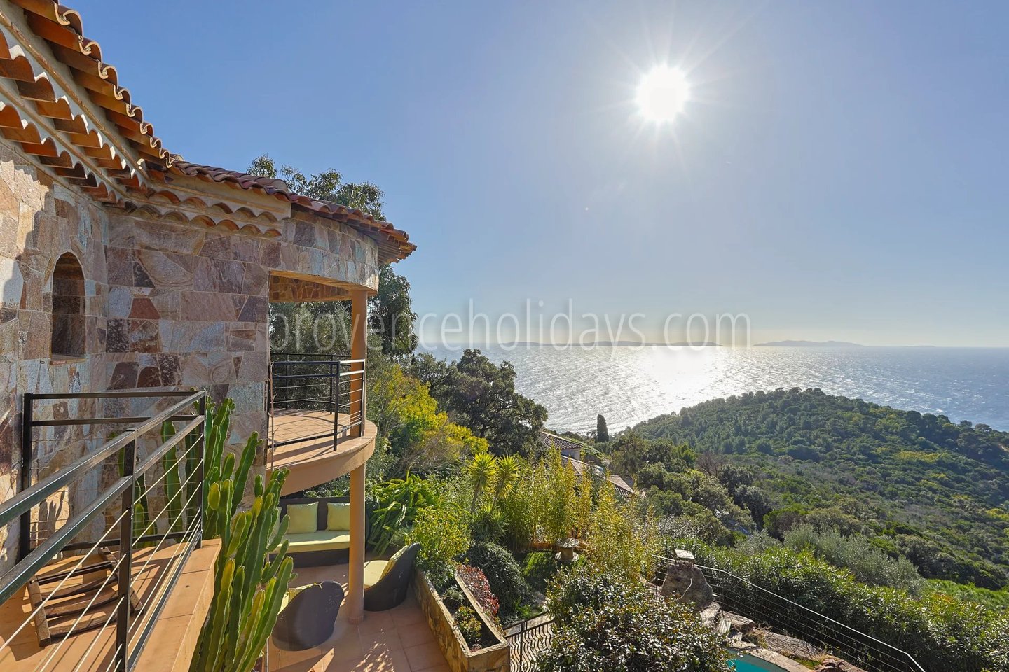1 - Villa provençale à Rayol-Canadel-sur-Mer: Villa: Exterior