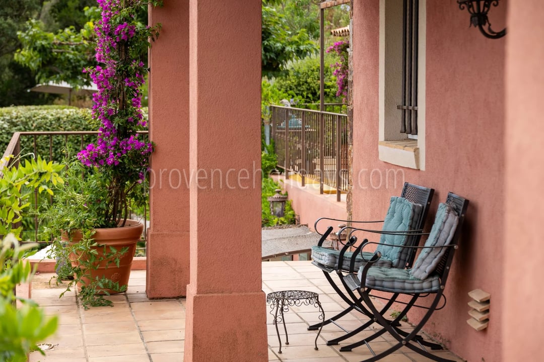 71 - Villa with sauna in La Garde-Freinet: Villa: Exterior