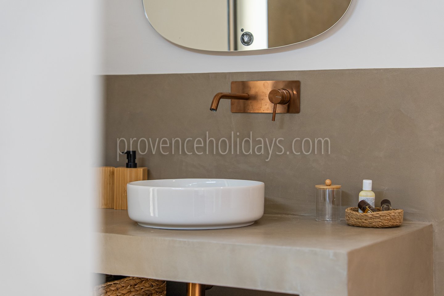 25 - Mas de la Rivière Secrète: Villa: Bathroom 2