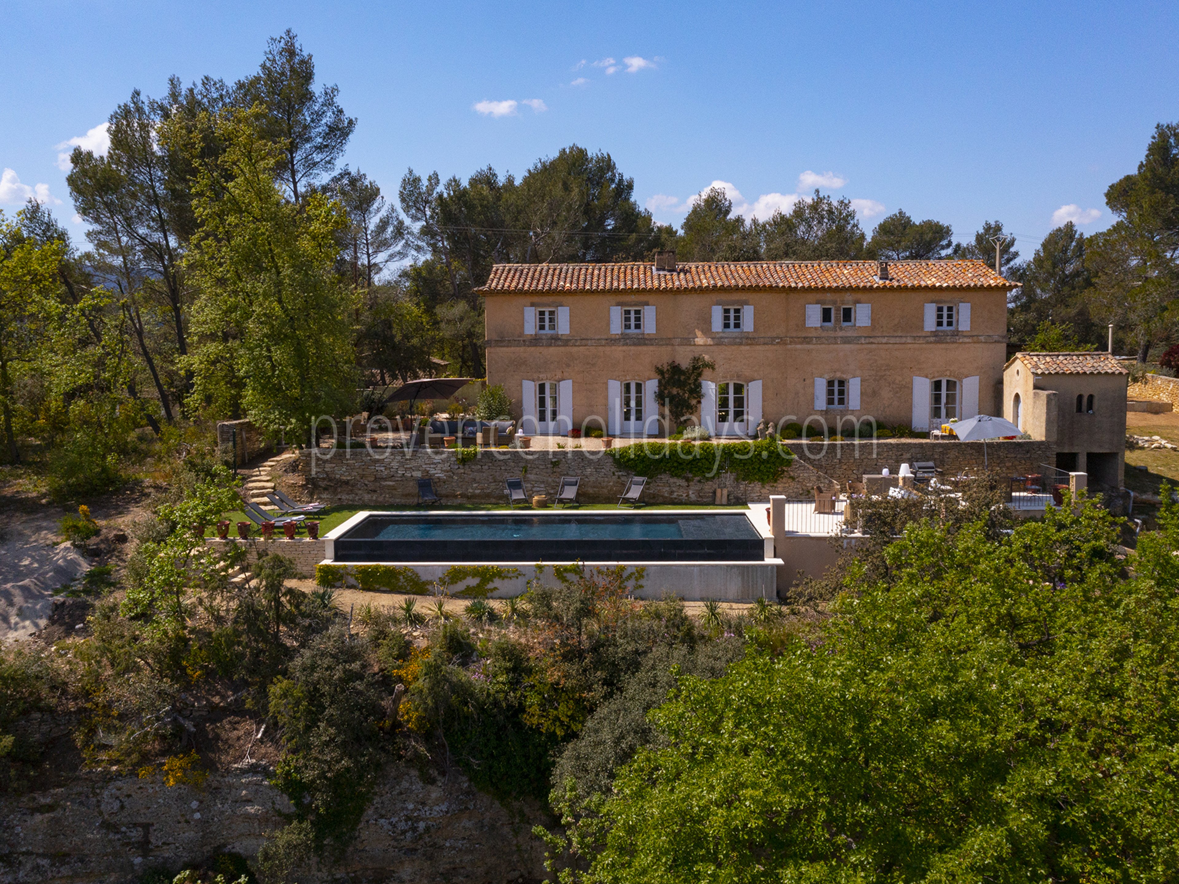 4 - Maison Ménerbes: Villa: Exterior