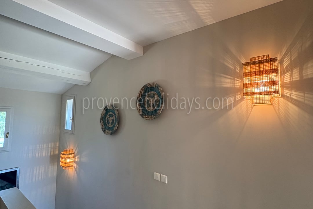 13 - Le Mas des Lys: Villa: Interior