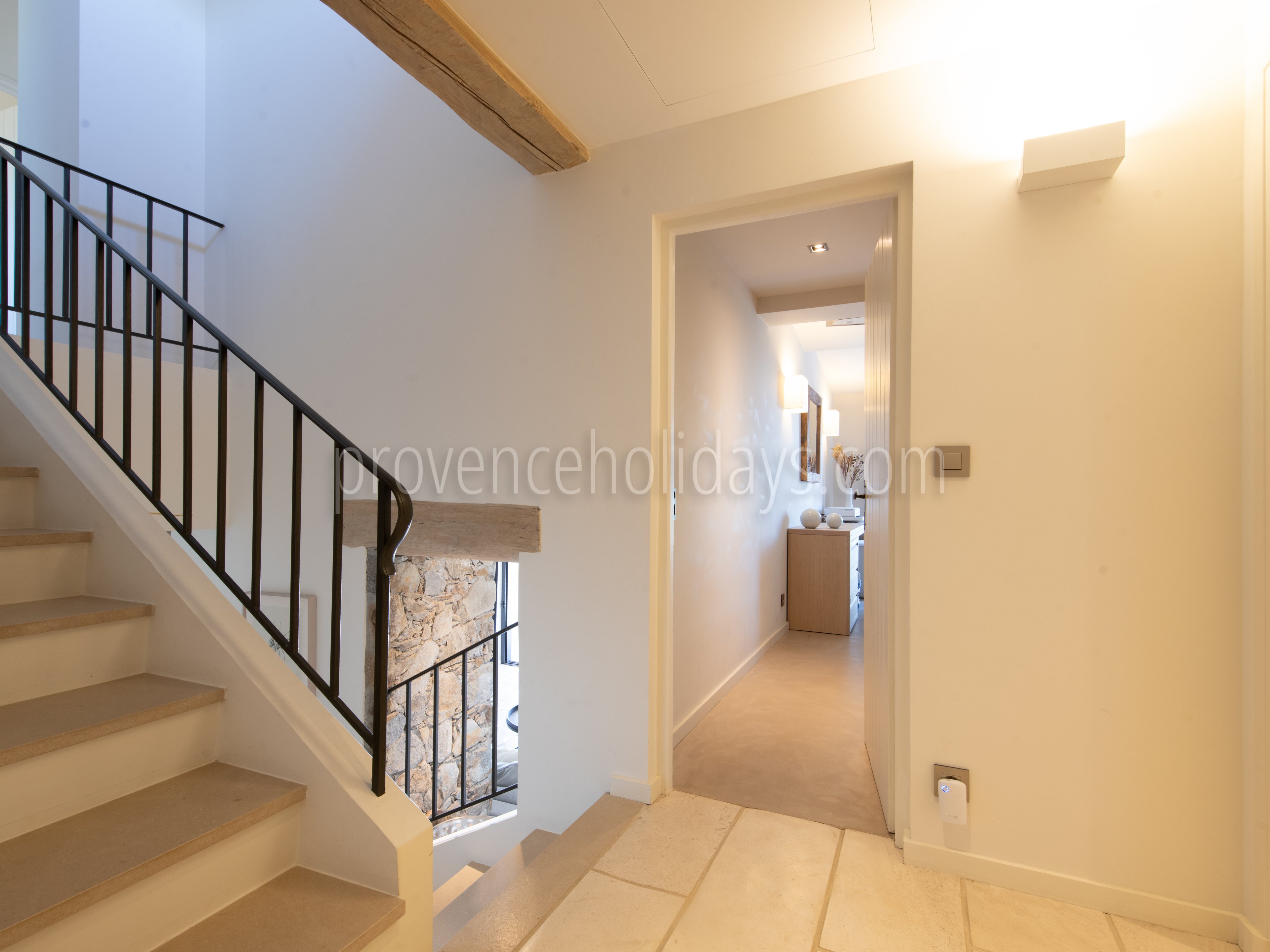 10 - Villa Infinite: Villa: Interior