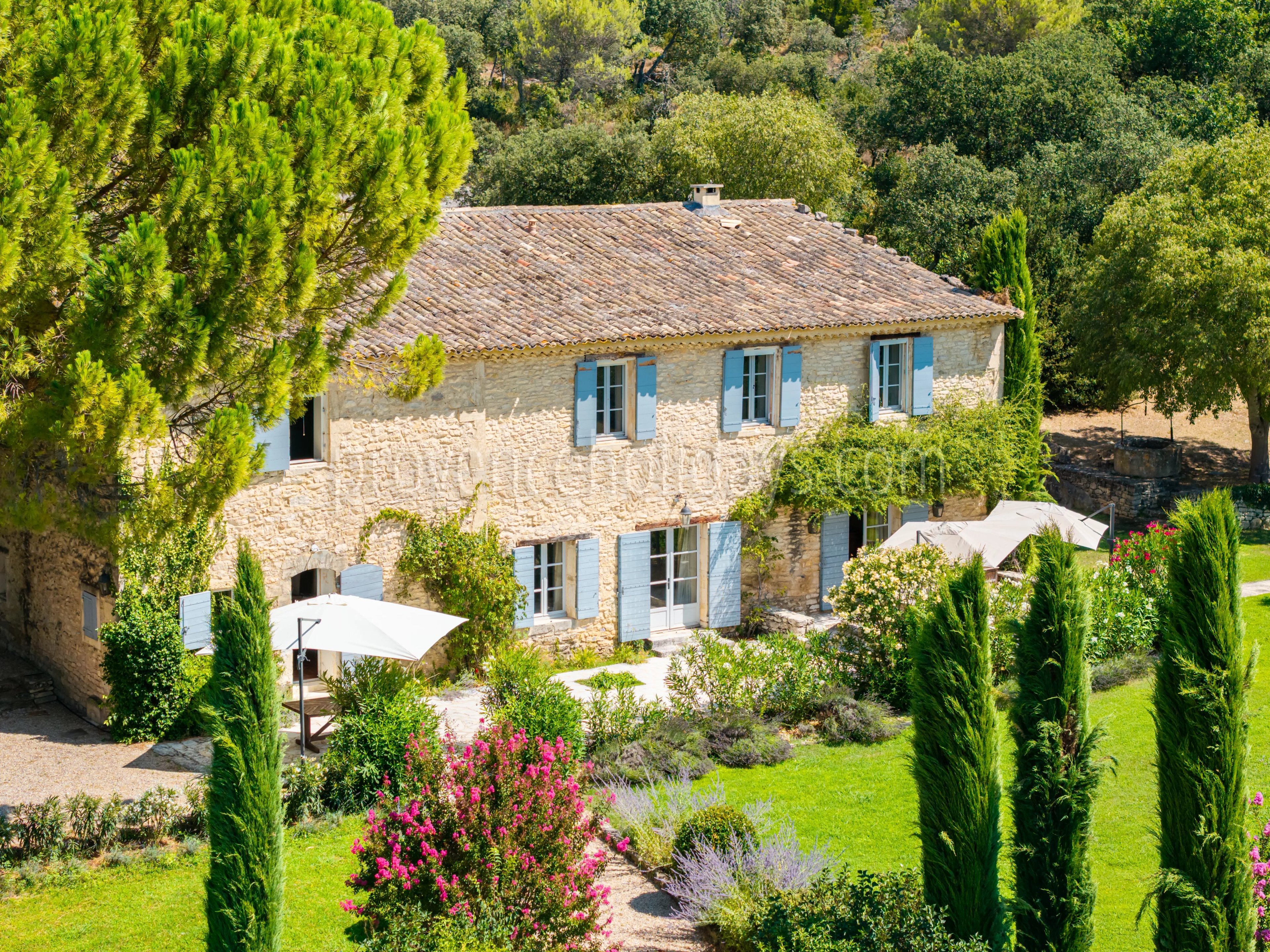 1 - Provençal mas in Ménerbes: Villa: Exterior