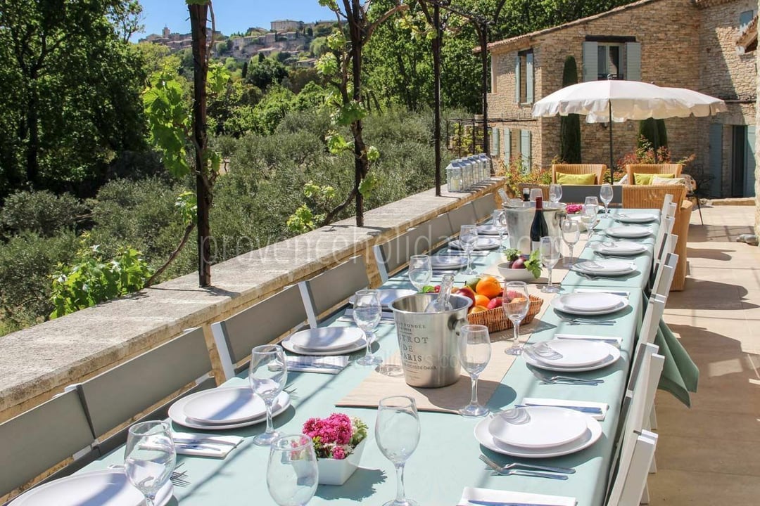 18 - Le Mas de Gordes: Villa: Exterior