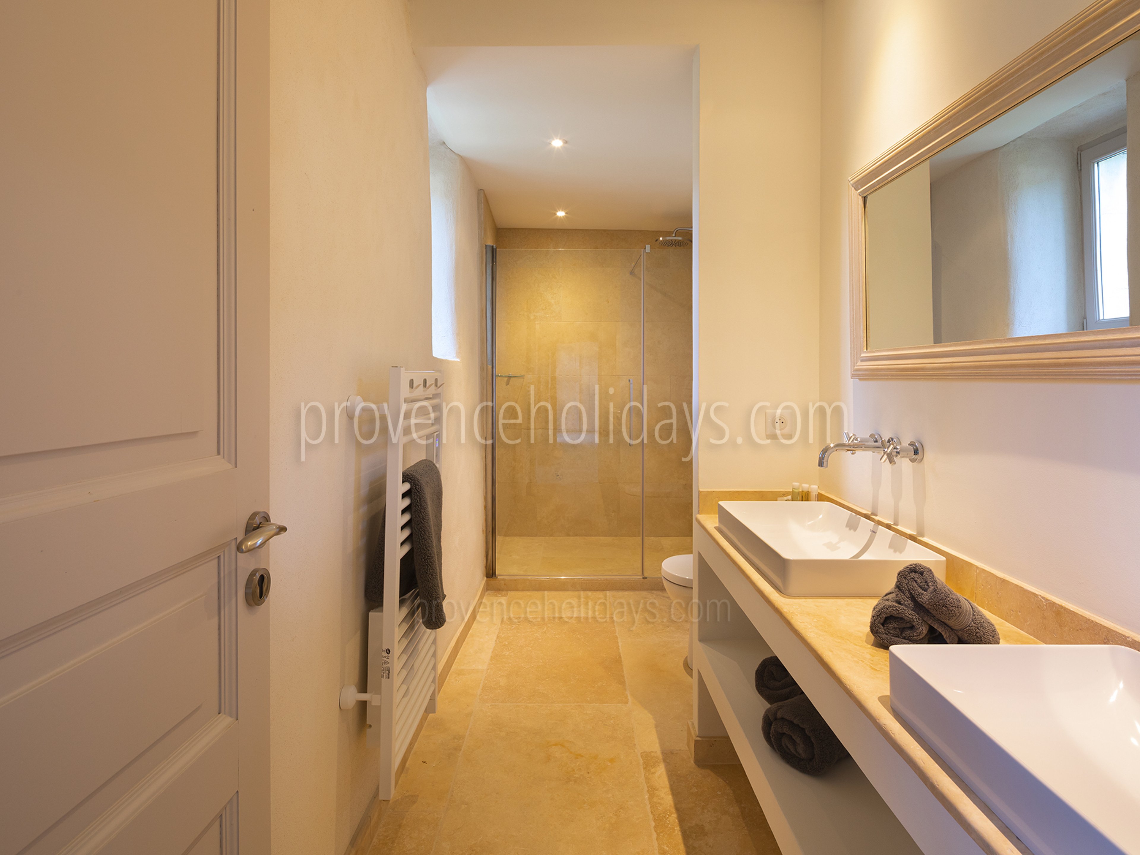 37 - Mas Vaudois: Villa: Bathroom