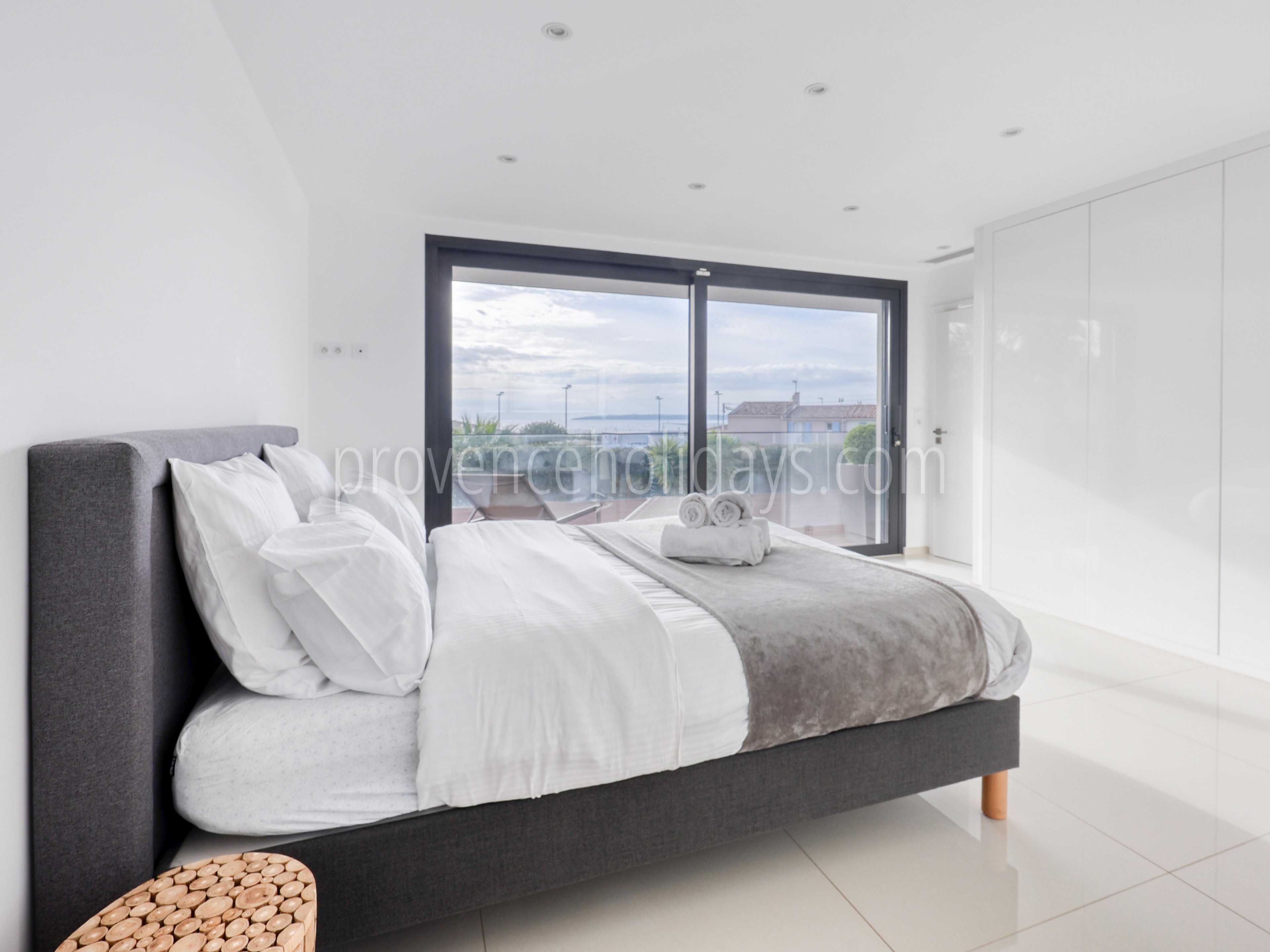 14 - Villa Sea Pearl: Villa: Bedroom