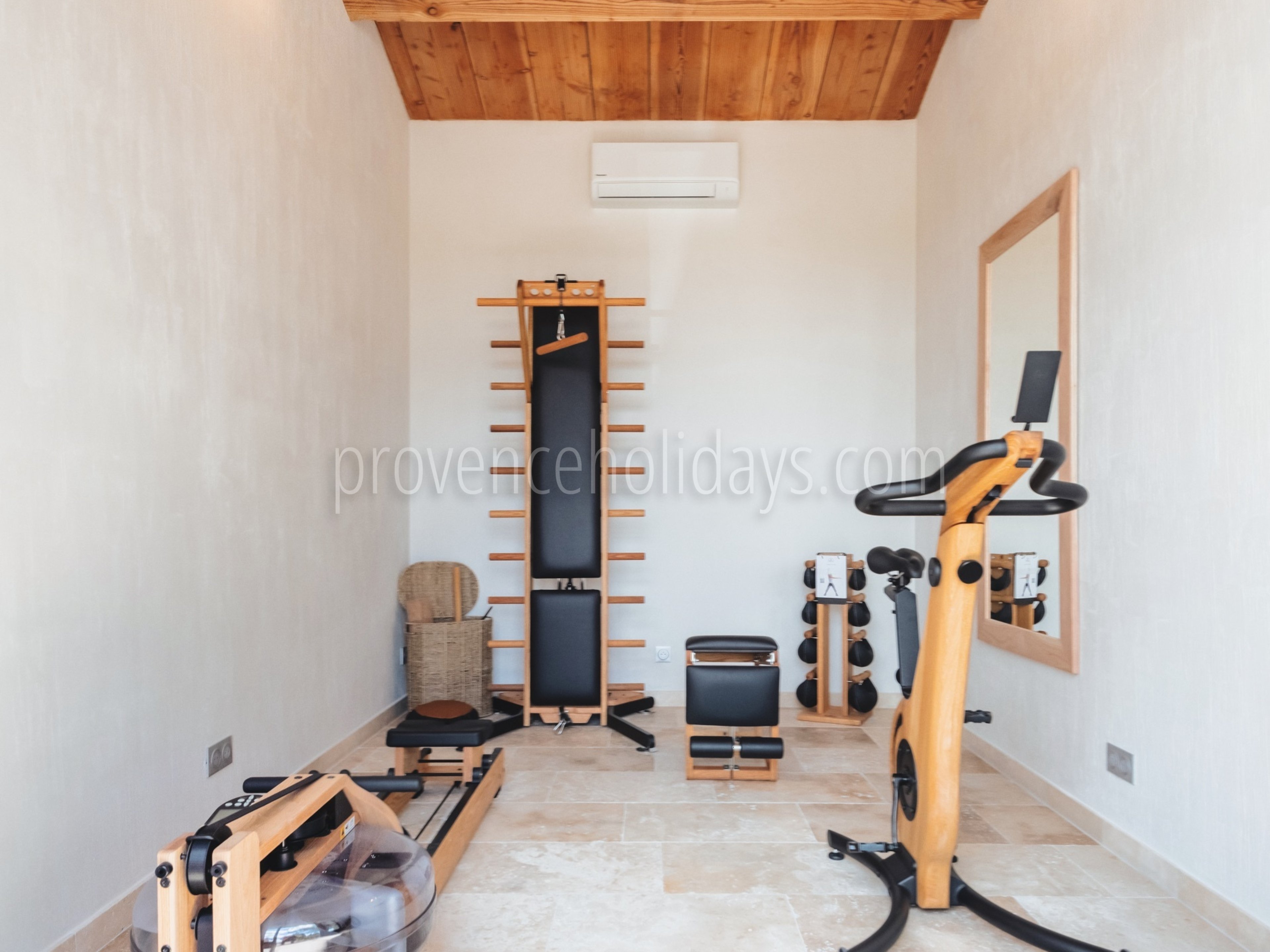 56 - Mas de Pierre: Villa: Interior