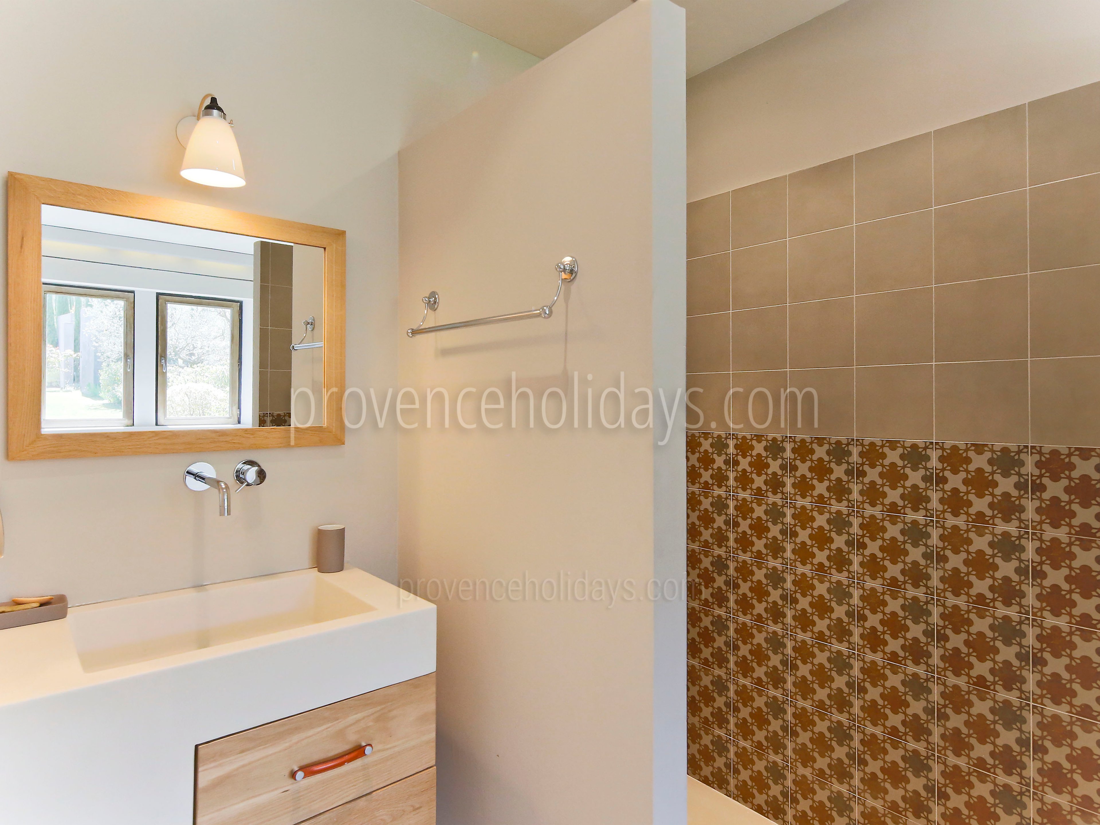 33 - Mas des Alpilles: Villa: Bathroom