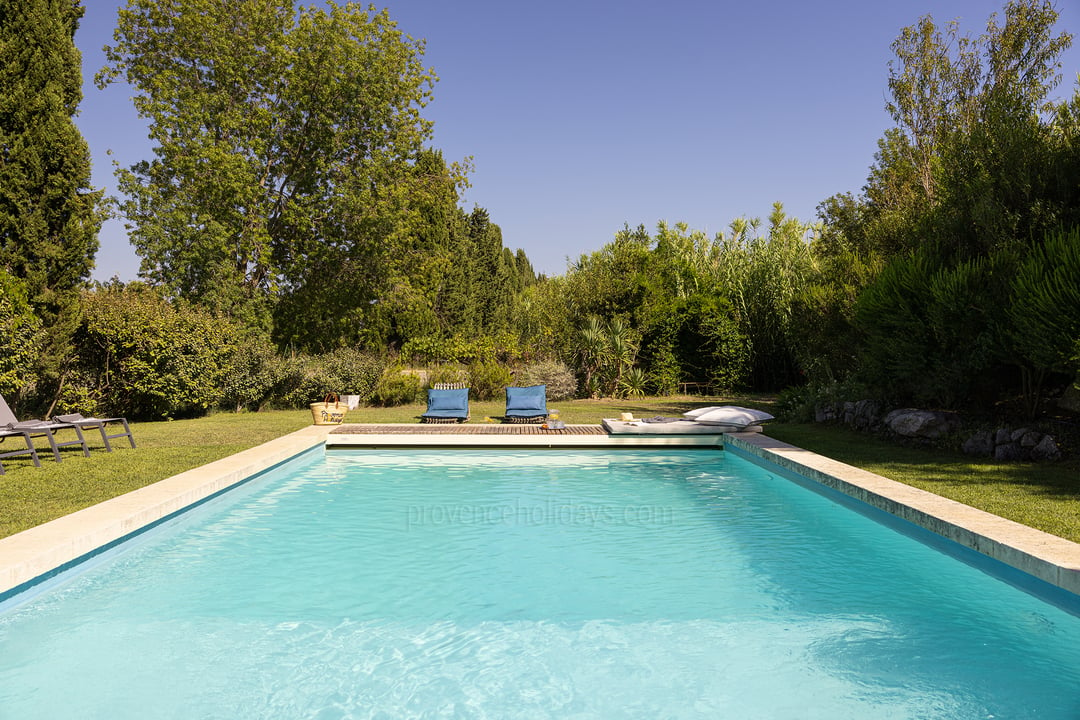 31 - Mas du Rosier: Villa: Pool