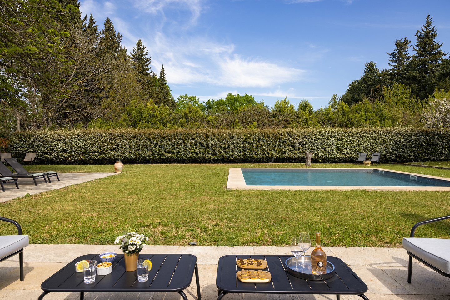 18 - Maison Sainte Marthe: Villa: Exterior
