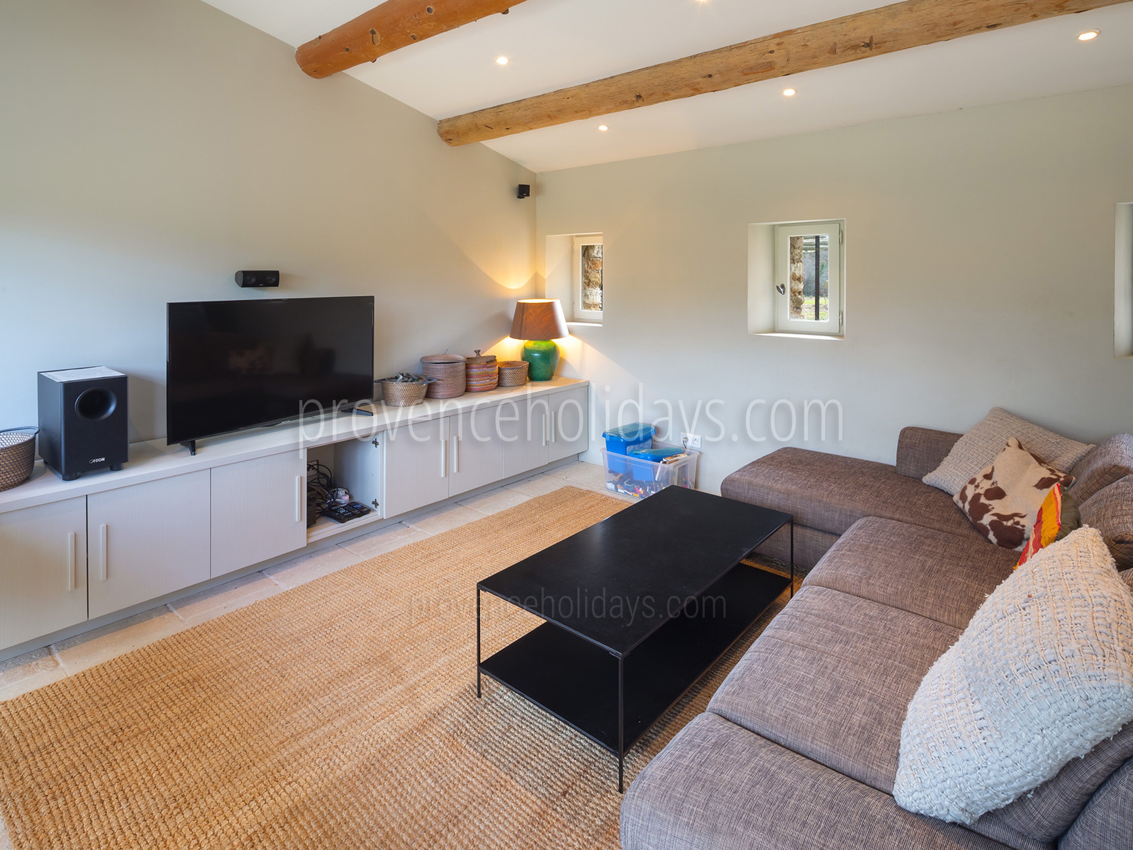 78 - Mas des Lavandes: Villa: Interior