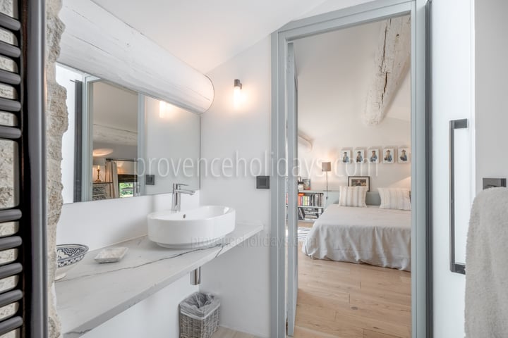 40 - La Chapelle Saint-Pons: Villa: Bathroom 3