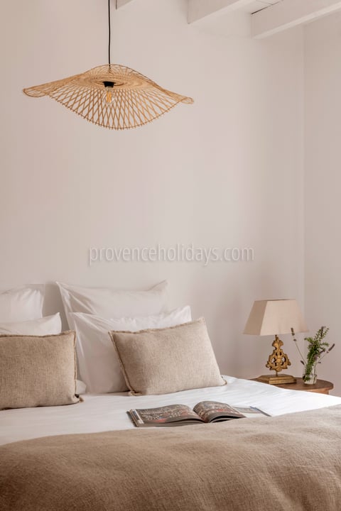 138 - Mas du Carlet: Villa: Bedroom 1