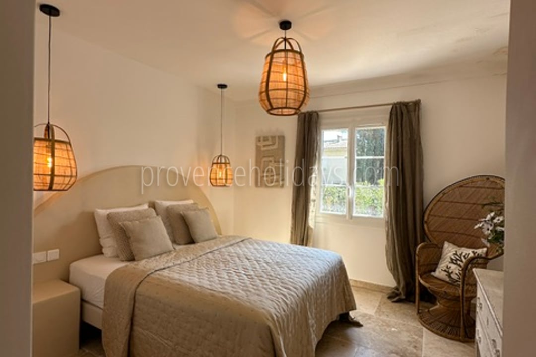 17 - Villa Le Nardou: Villa: Bedroom