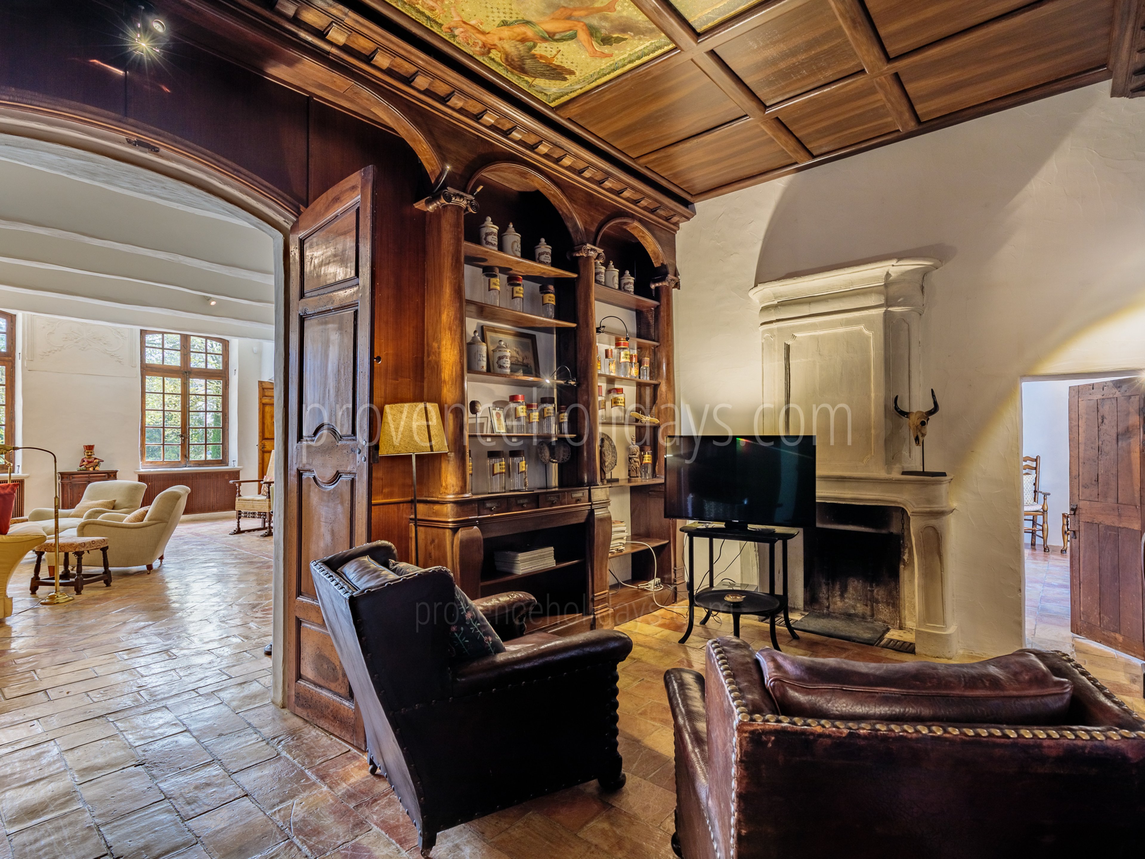 65 - Château de Luberon: Villa: Interior