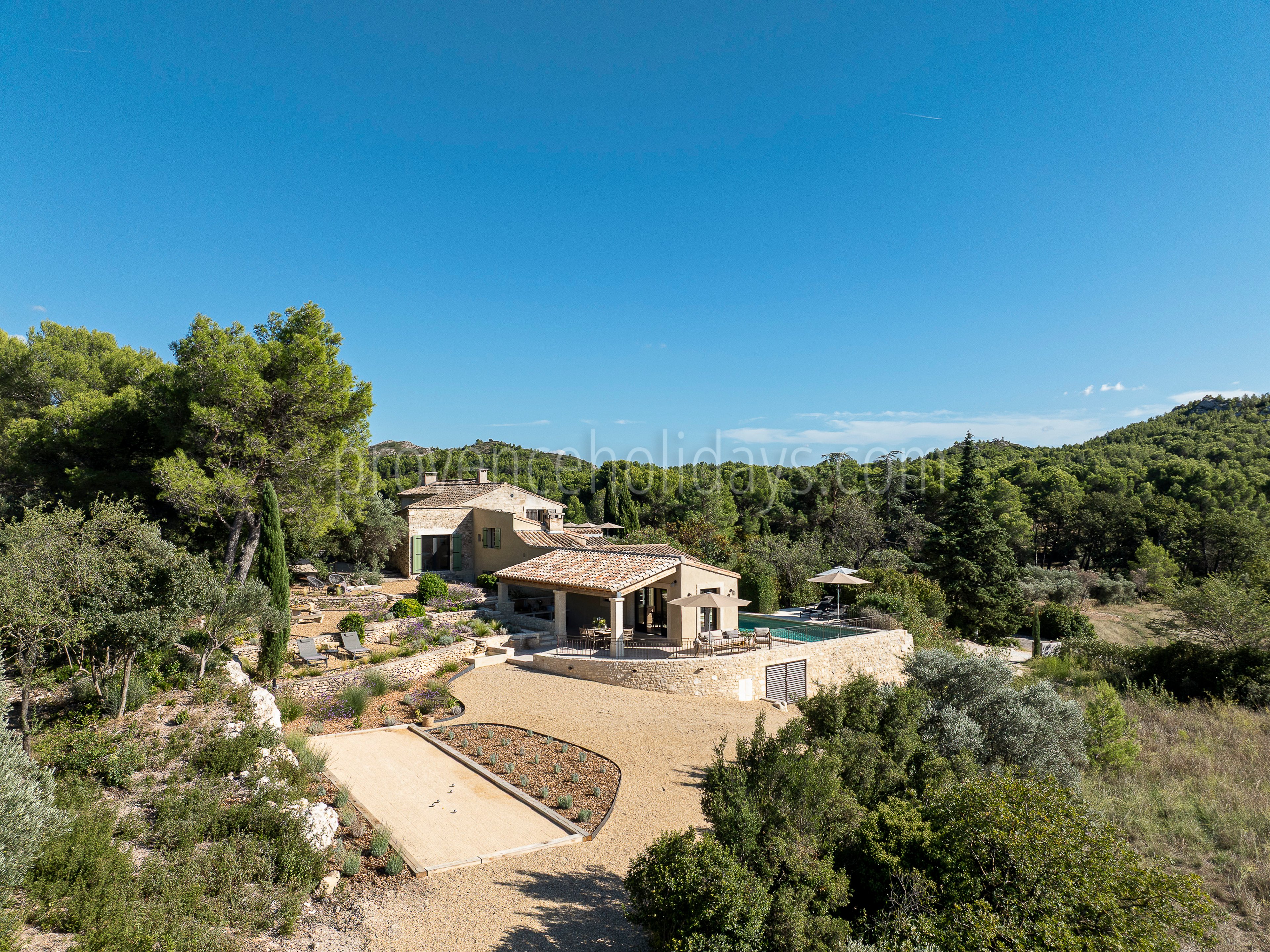 13 - Le Mas de la Terre Rouge: Villa: Exterior