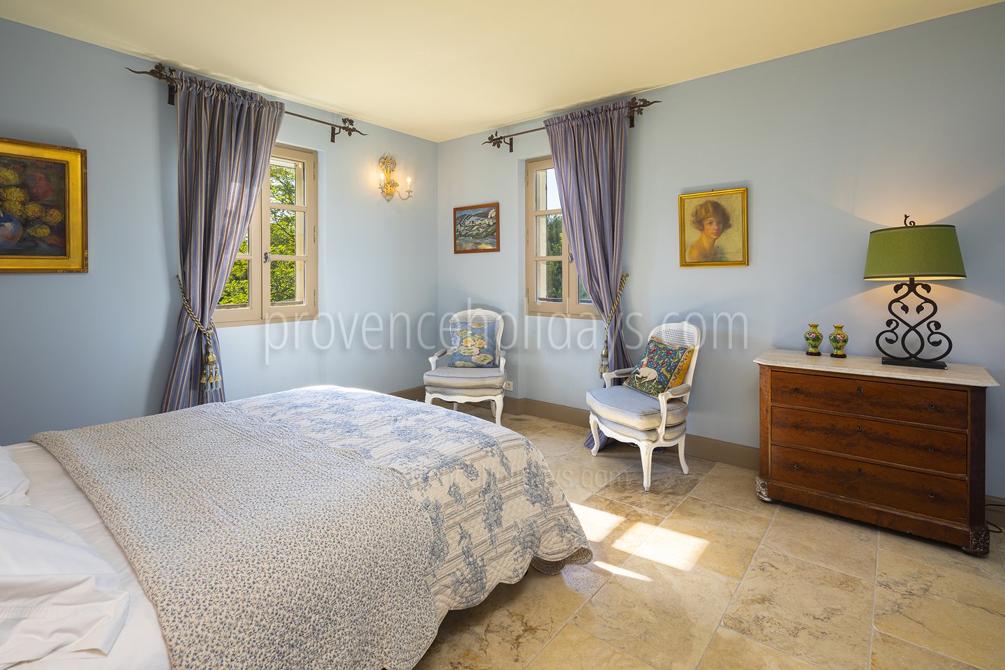 3 - Maison des Oliviers: Villa: Bedroom