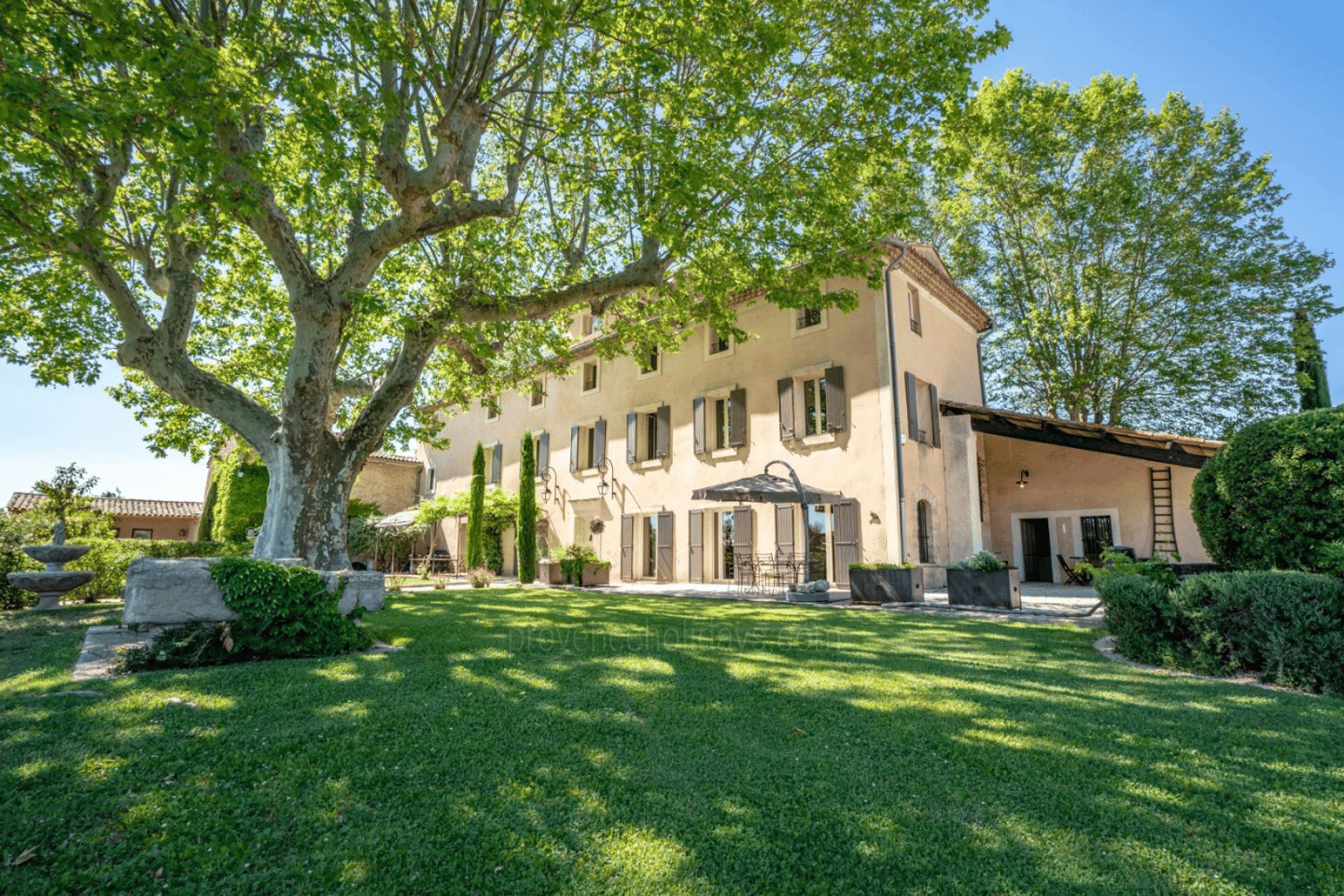 22 - Bastide du Vieux Platane: Villa: Exterior