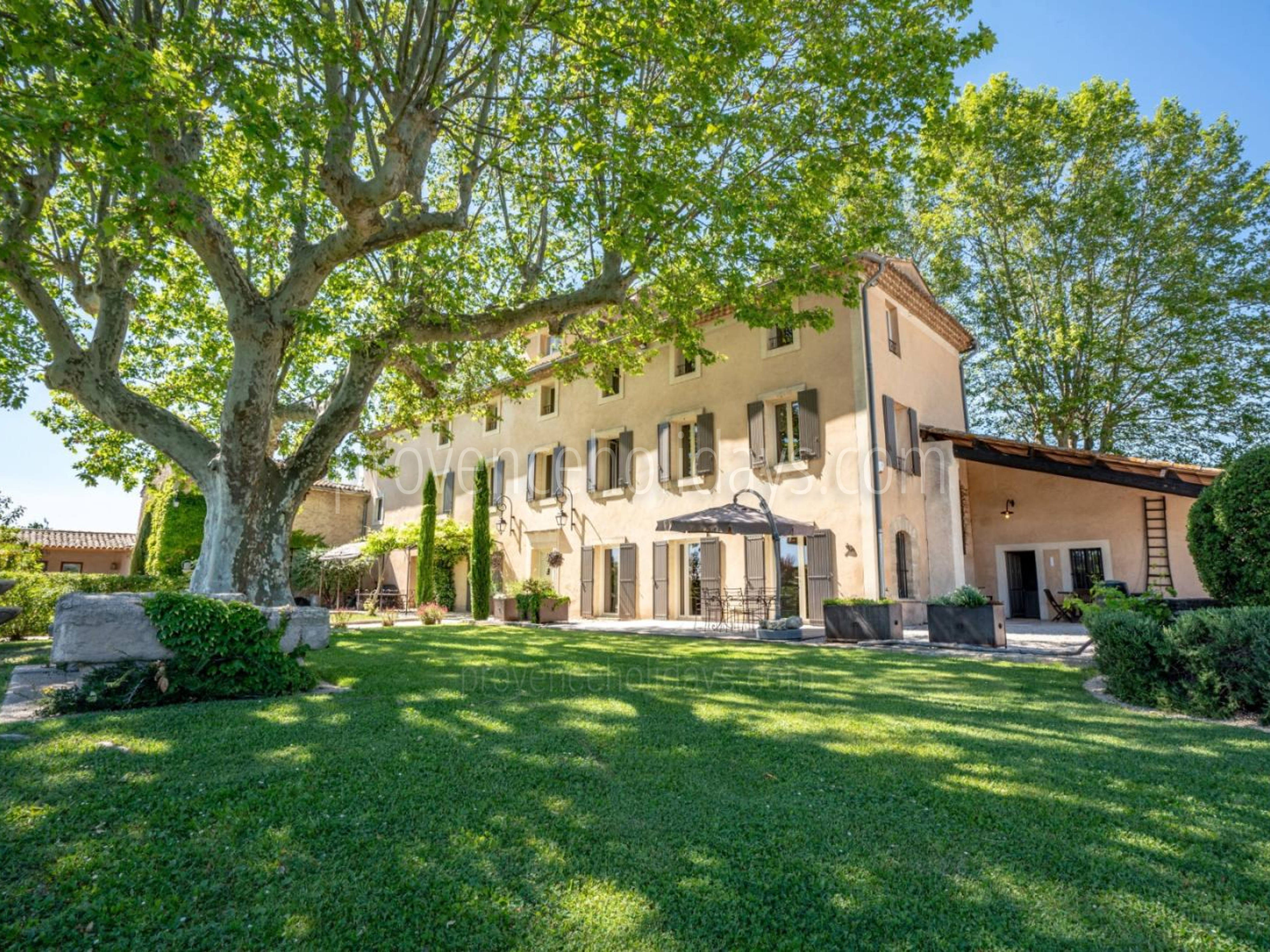 3 - Bastide du Vieux Platane: Villa: Exterior