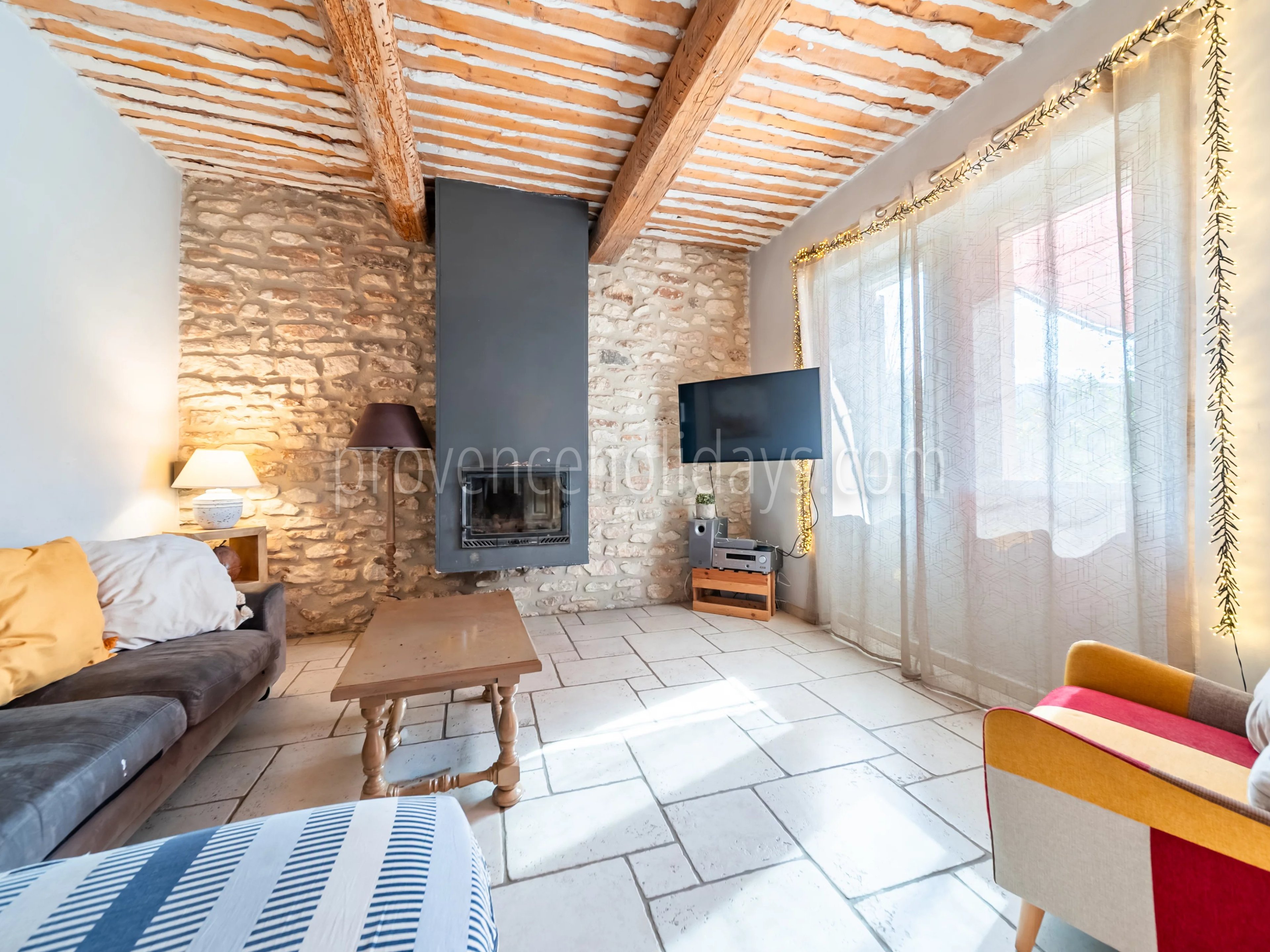 16 - Mas with pool in Bonnieux: Villa: Interior