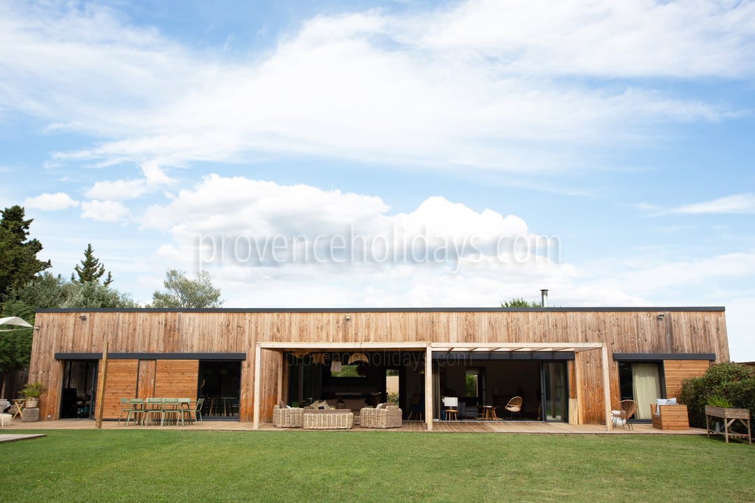 10 - Villa Paradou: Villa: Exterior