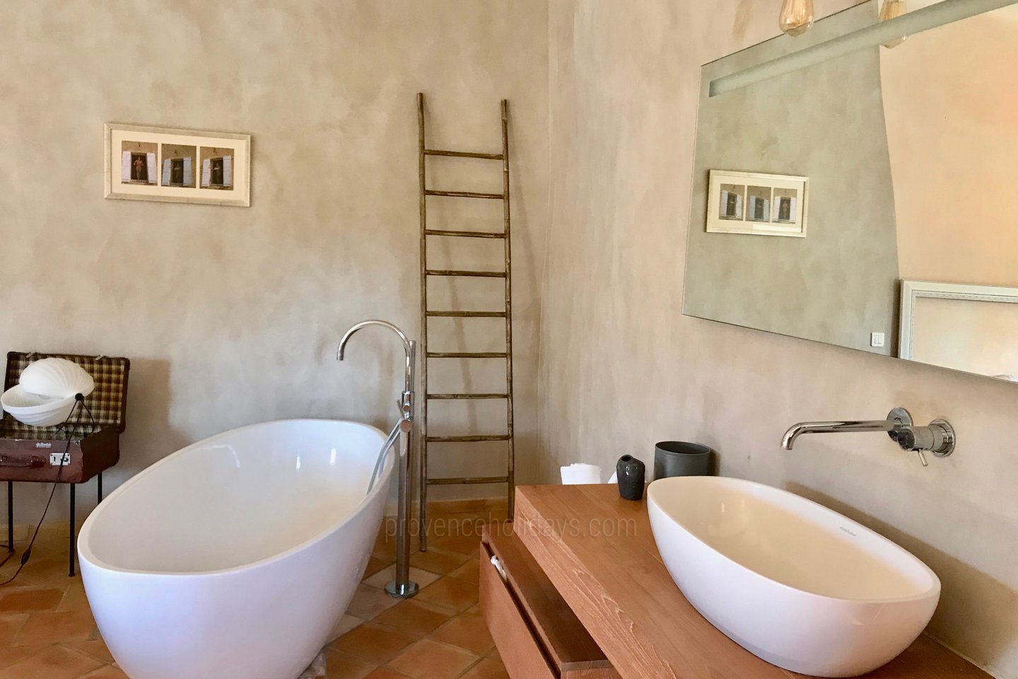 26 - Provence retrouvée: Villa: Bathroom 3