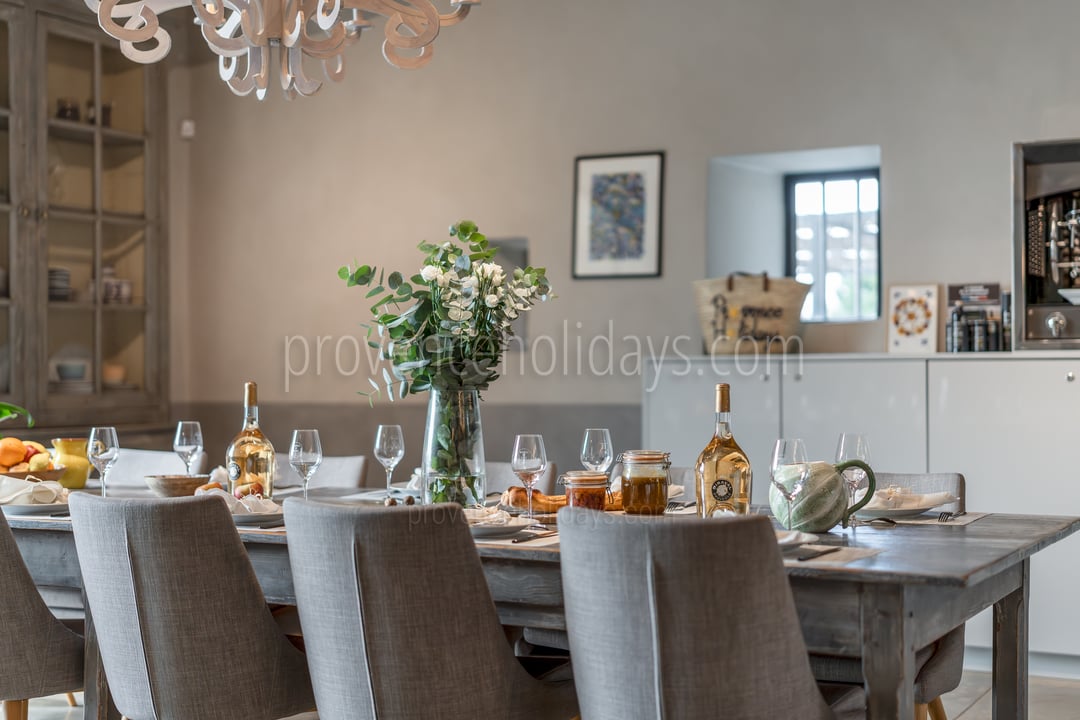 13 - Bastide de la Myrte: Villa: Interior
