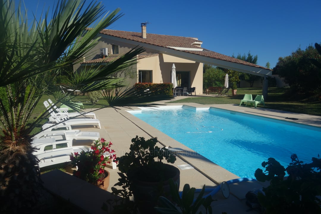 Maison d'architecte avec piscine et vue imprenable sur le Mont Ventoux