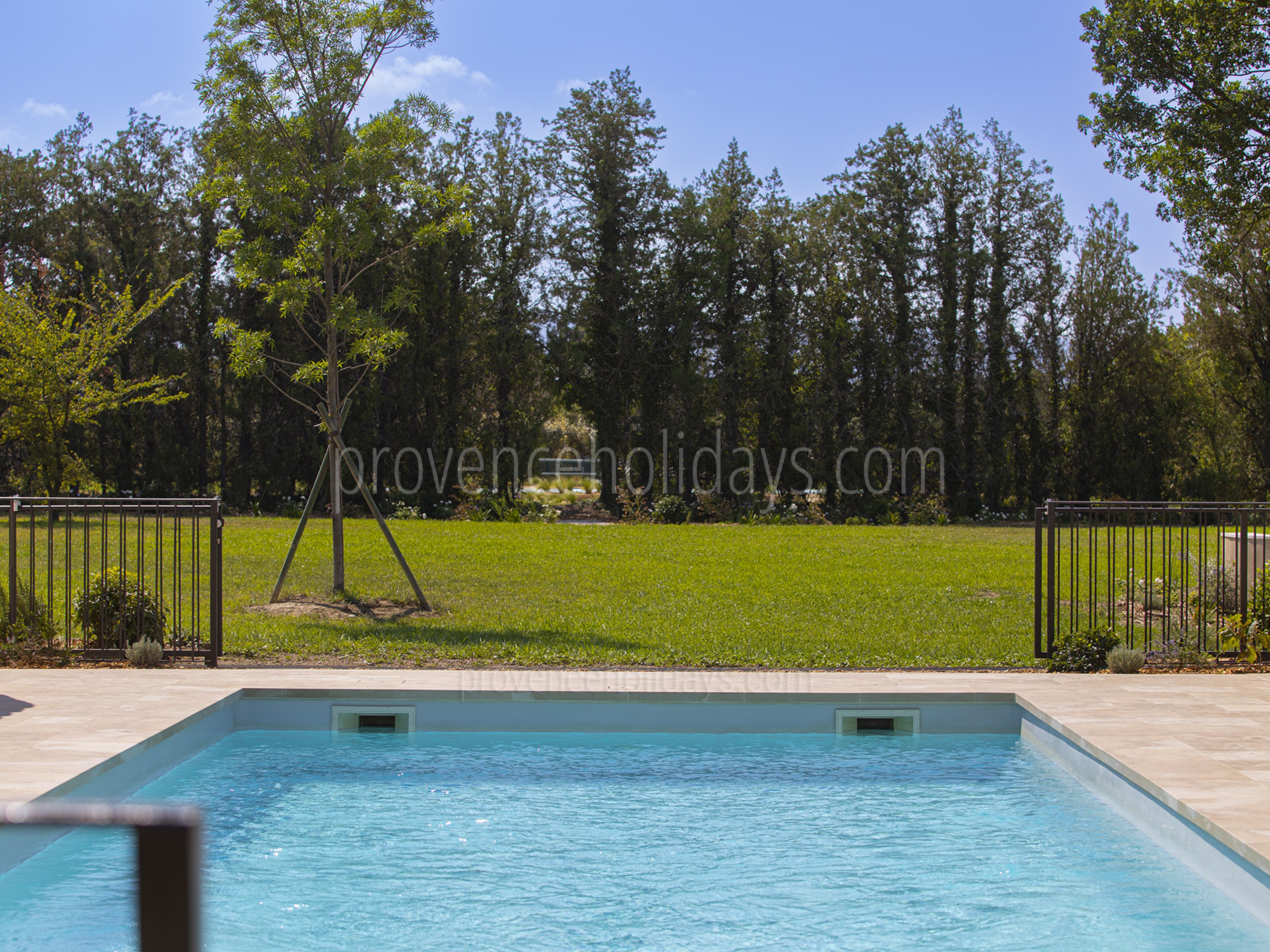 32 - Mas de la Lône: Villa: Pool