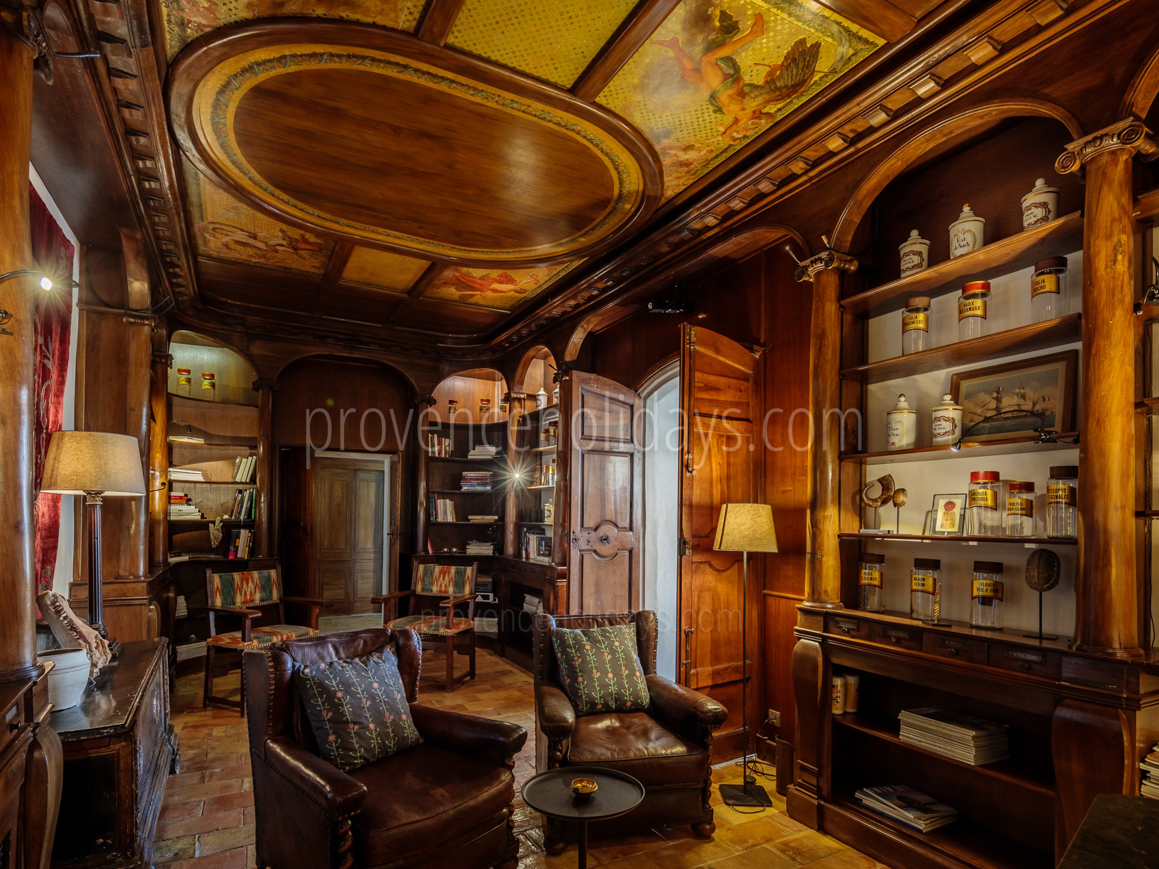 66 - Château de Luberon: Villa: Interior