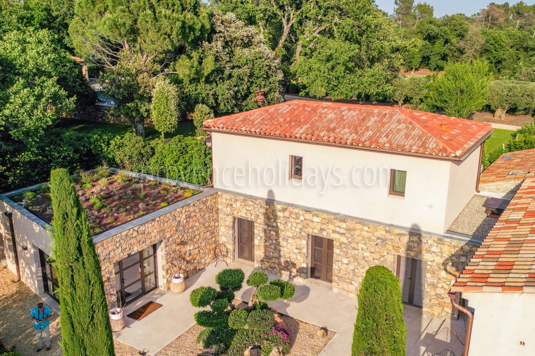 26 - Villa Olive: Villa: Exterior