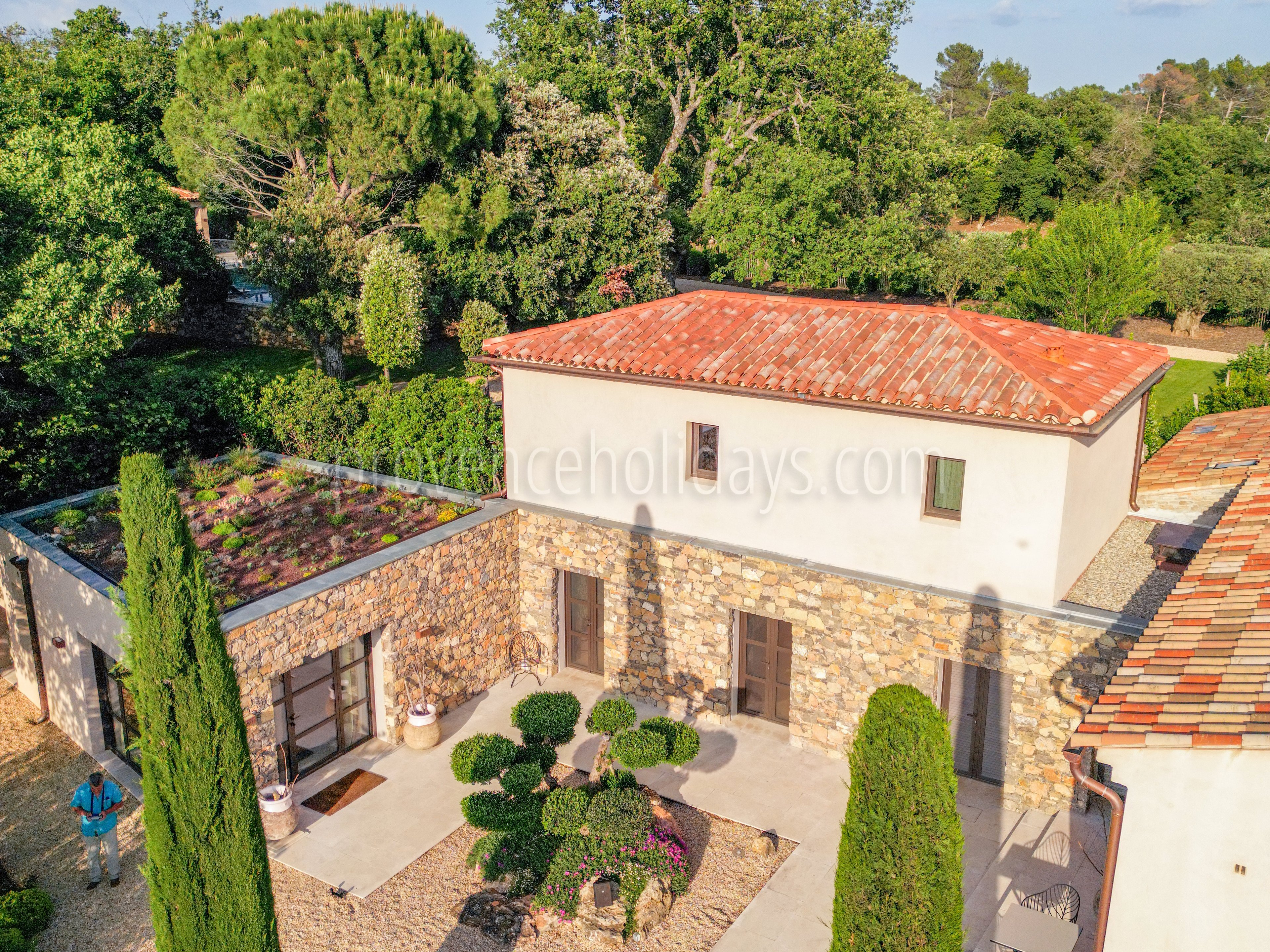 26 - Villa Olive: Villa: Exterior