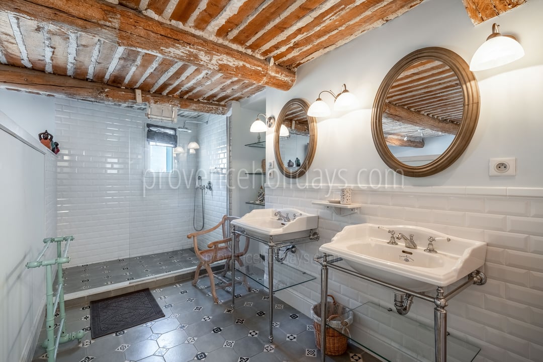 20 - Mas du Cours: Villa: Bathroom
