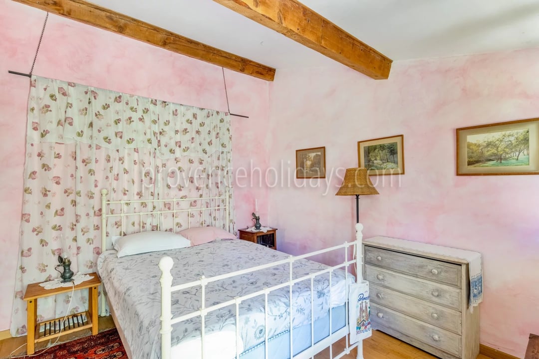 19 - Gehucht in La Garde-Freinet: Villa: Bedroom
