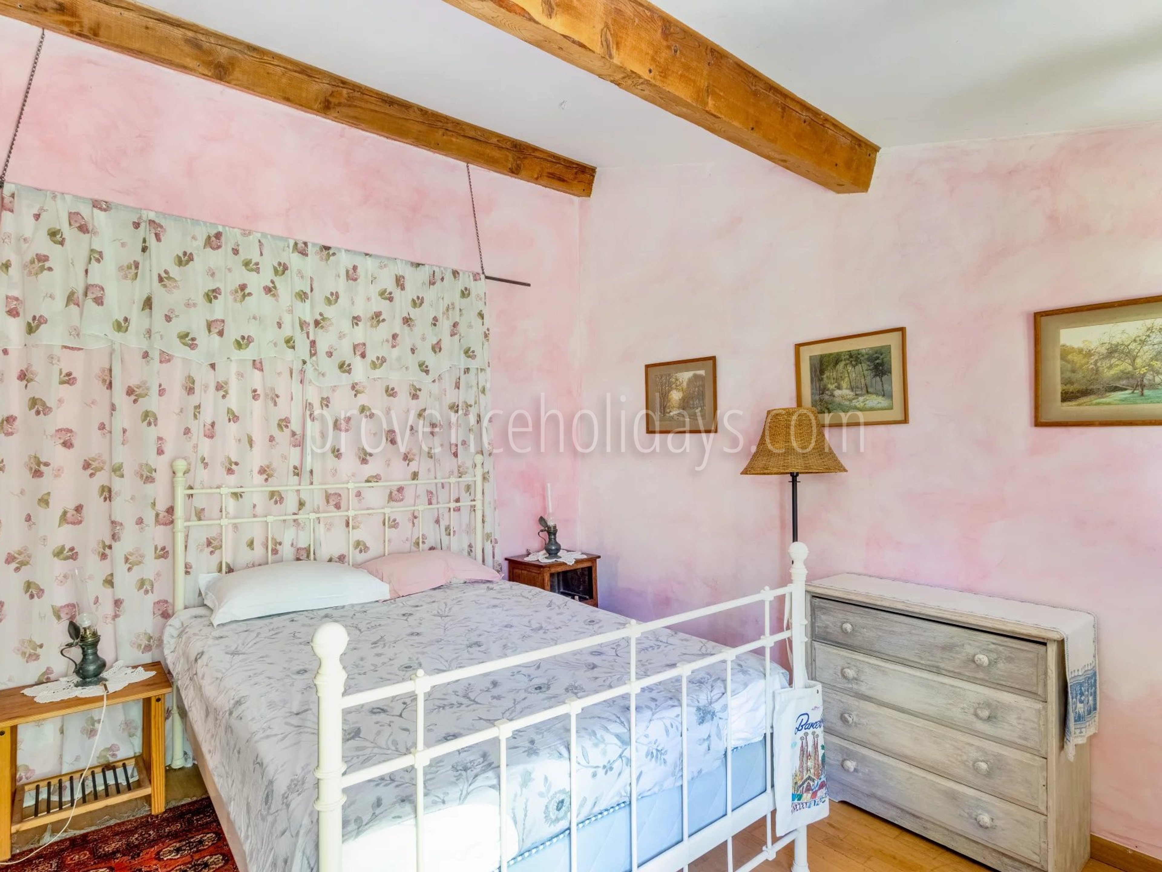 19 - Gehucht in La Garde-Freinet: Villa: Bedroom