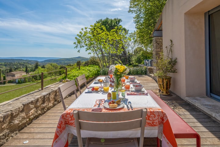 Holiday villa in Murs, The Luberon
