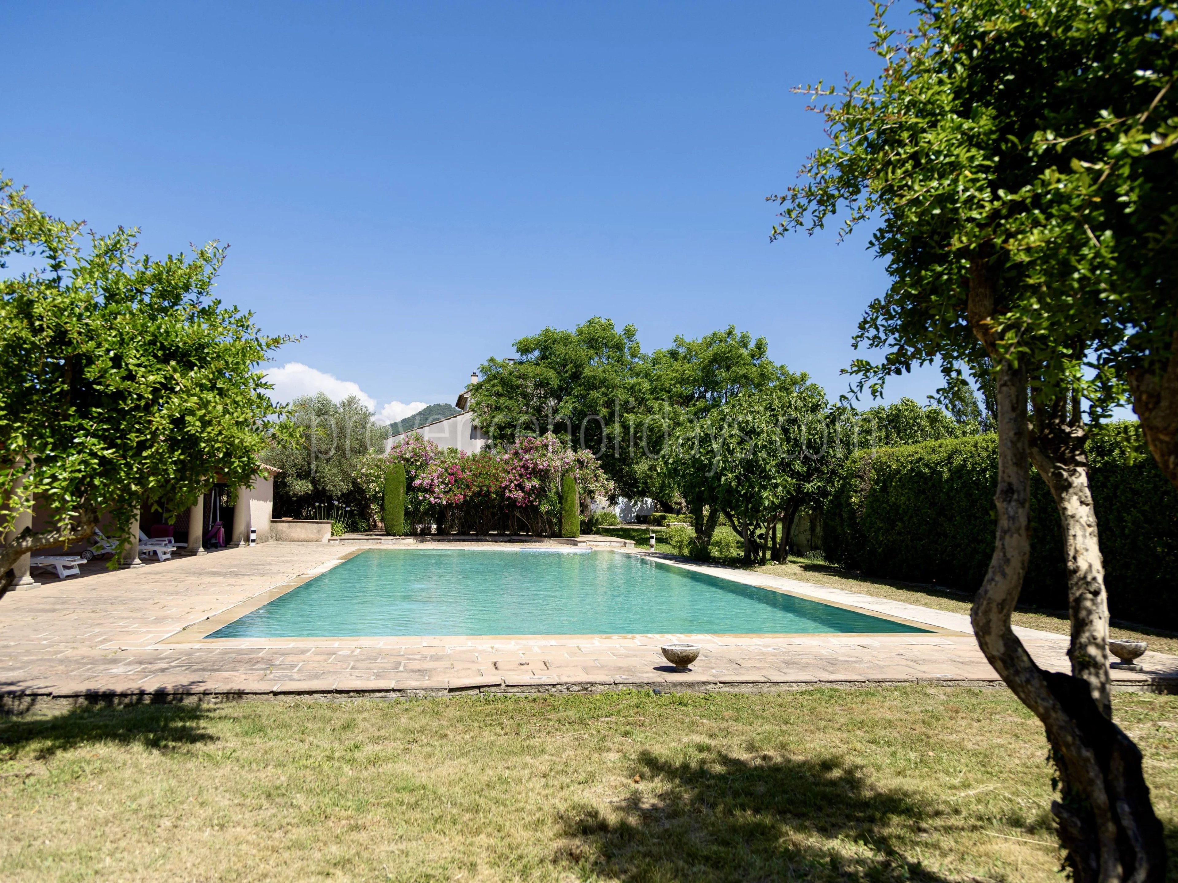 16 - Karaktervolle mas in Vaison-la-Romaine: Villa: Pool