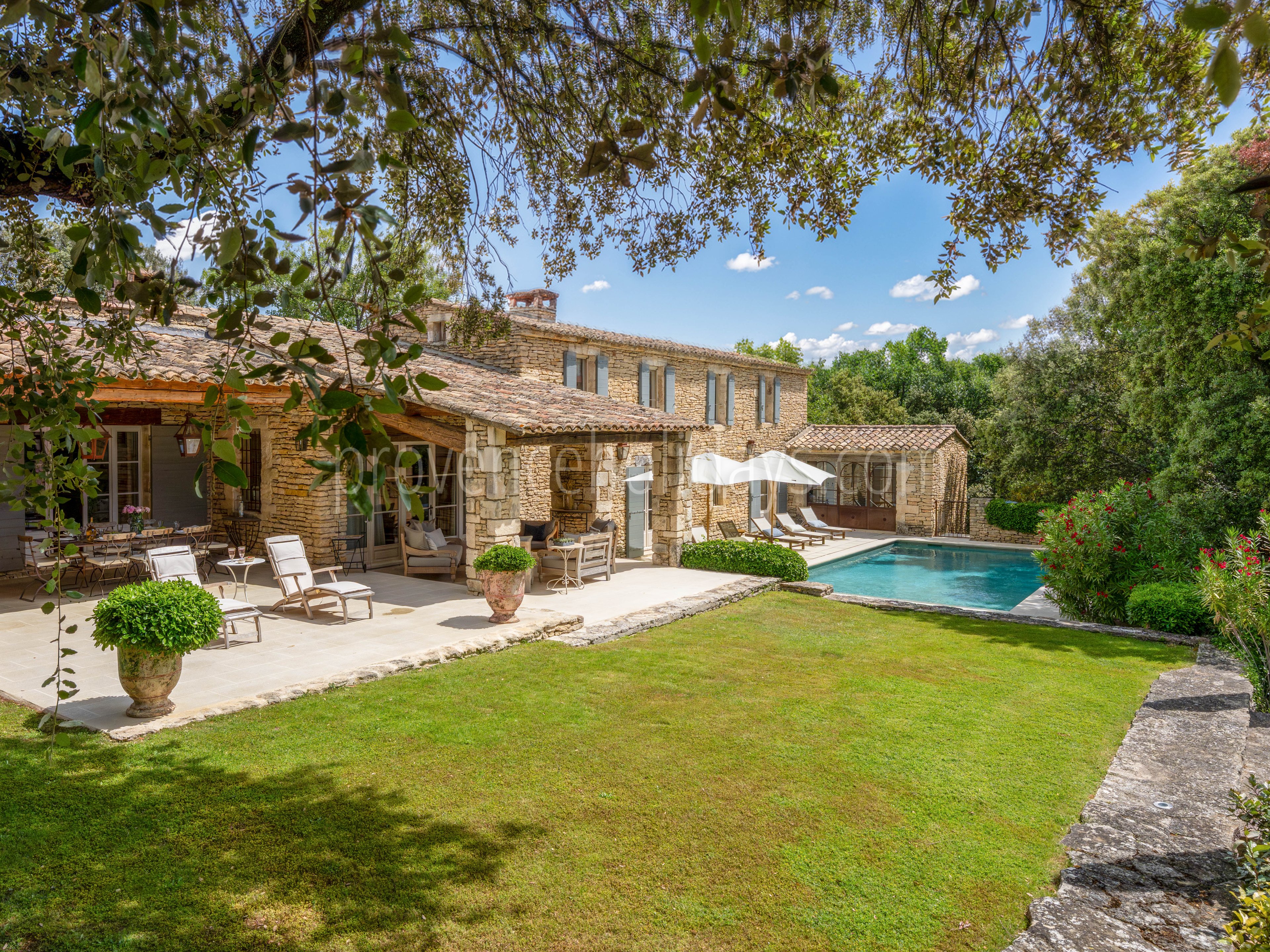 -1 - La Maison des Bories: Villa: Exterior