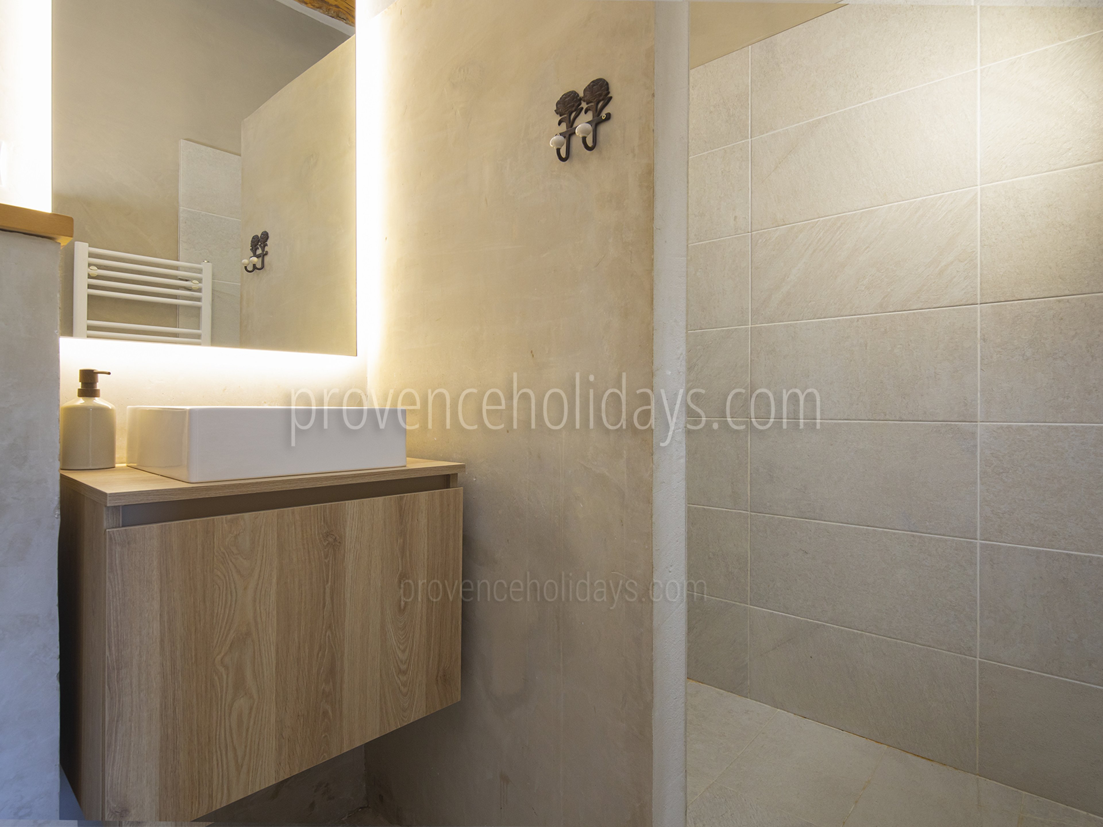 46 - Mas du Carlet: Villa: Bathroom
