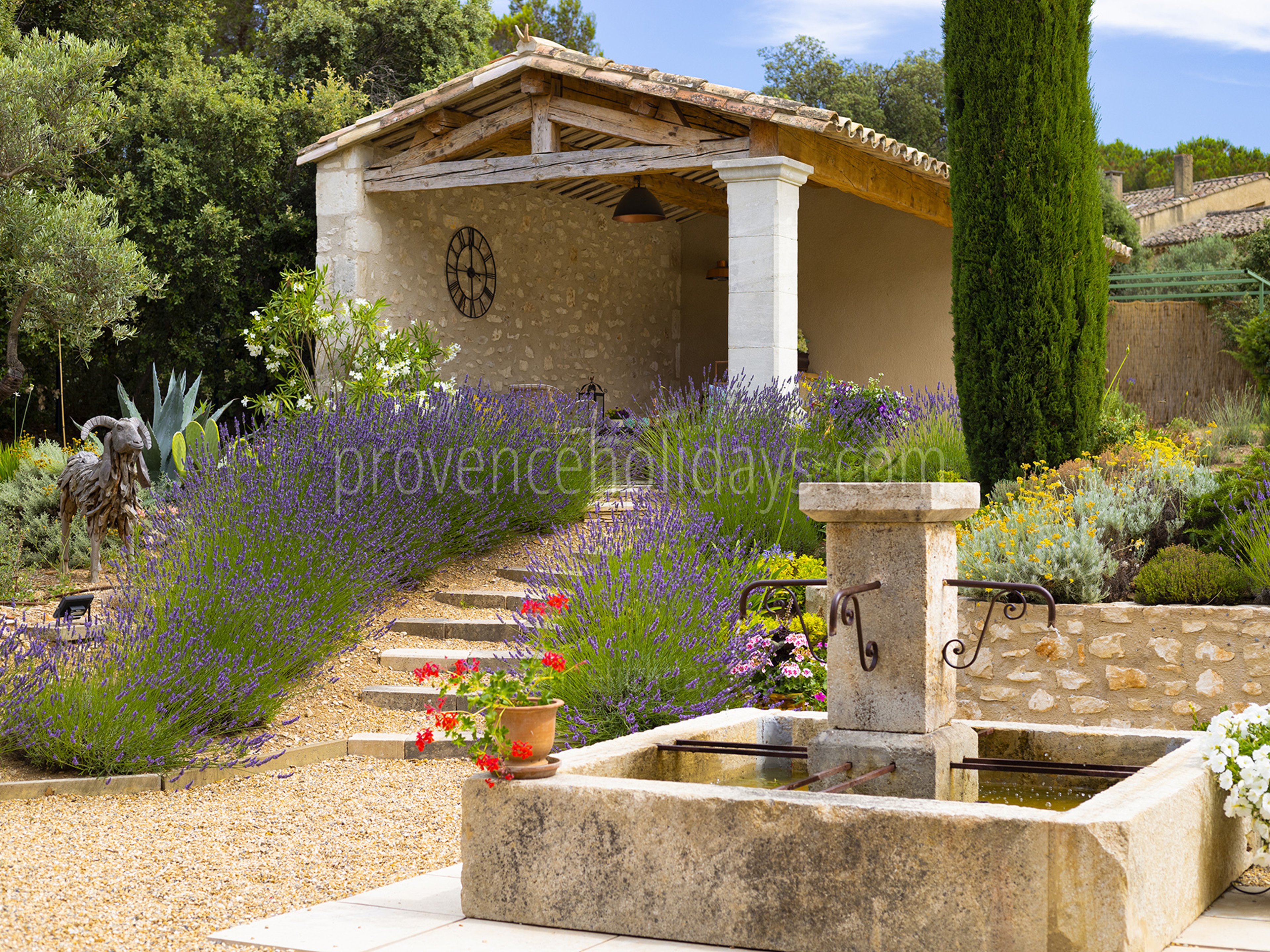 2 - Le Mas de la Cabro: Villa: Exterior