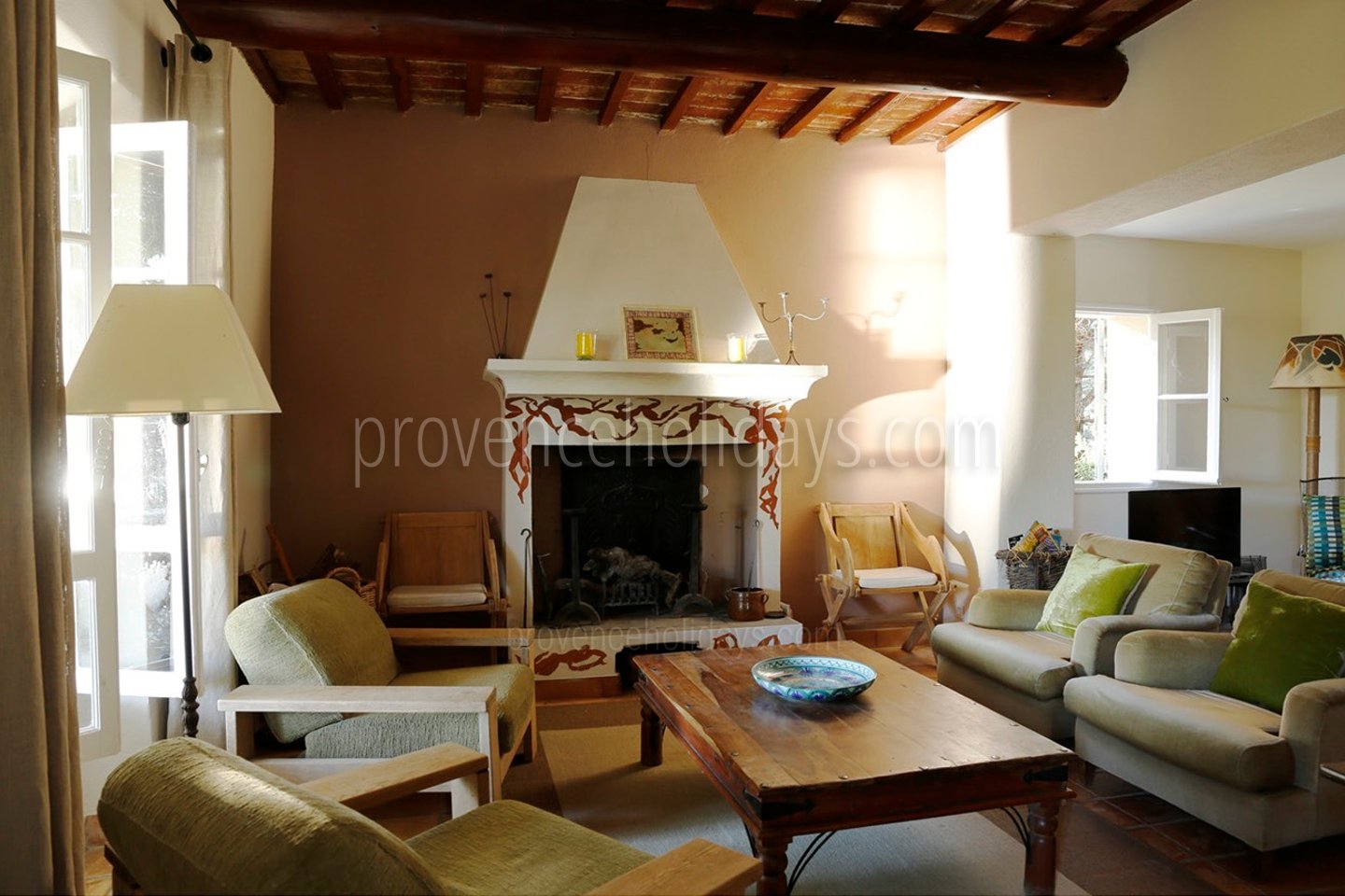19 - Mas de Charla: Villa: Interior