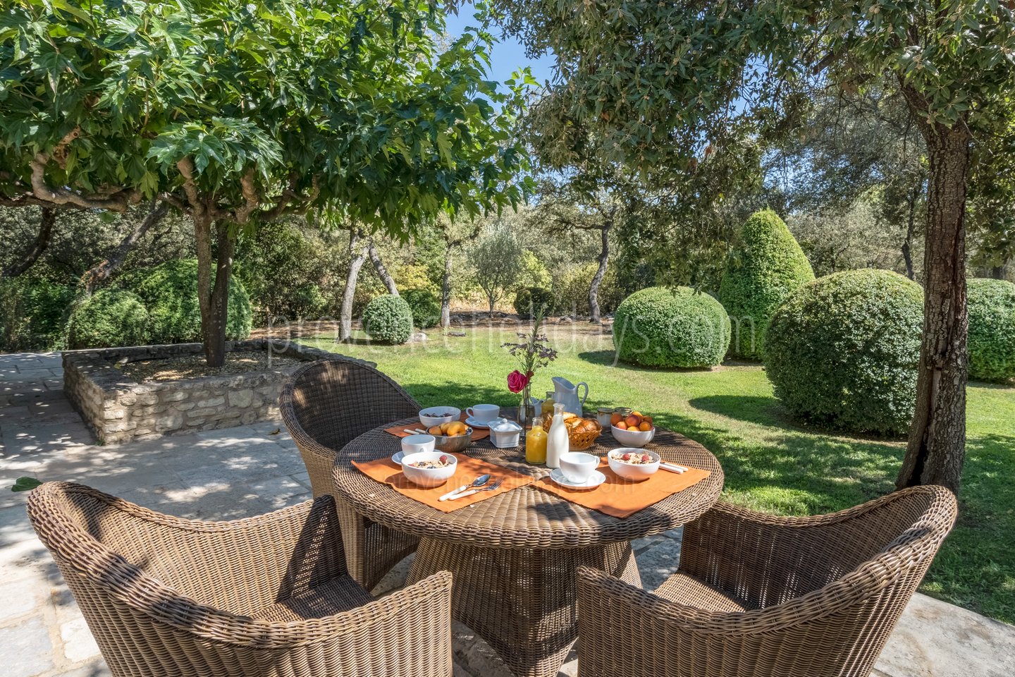 15 - Mas en Campagne: Villa: Exterior