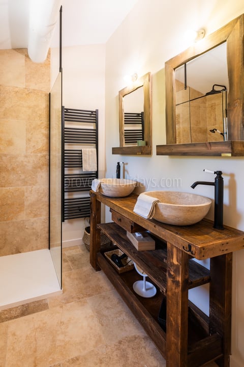 103 - Bastide Gergouven: Villa: Bathroom 8