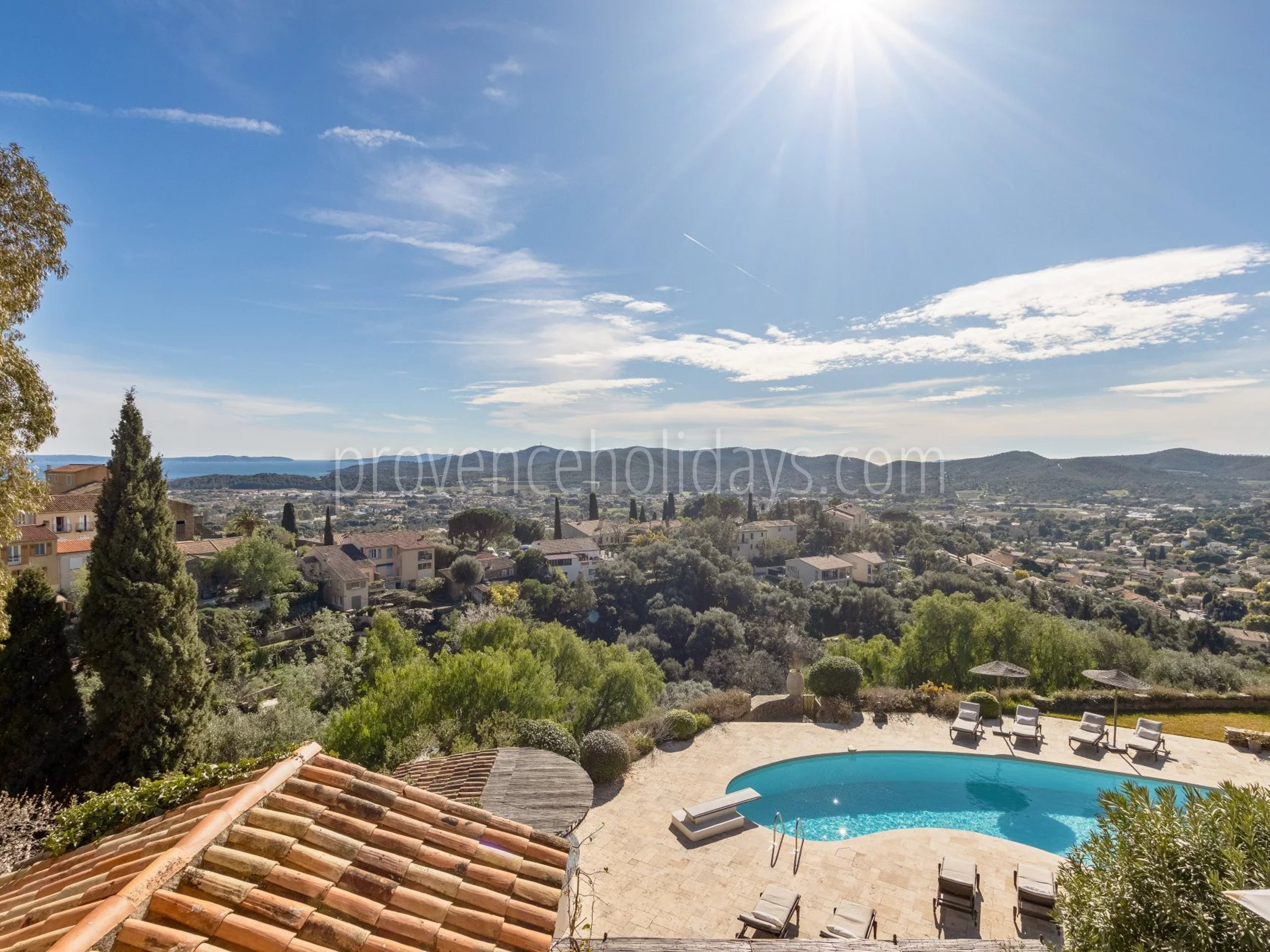 19 - Karakteristiek huis in Cap Bénat: Villa: Pool