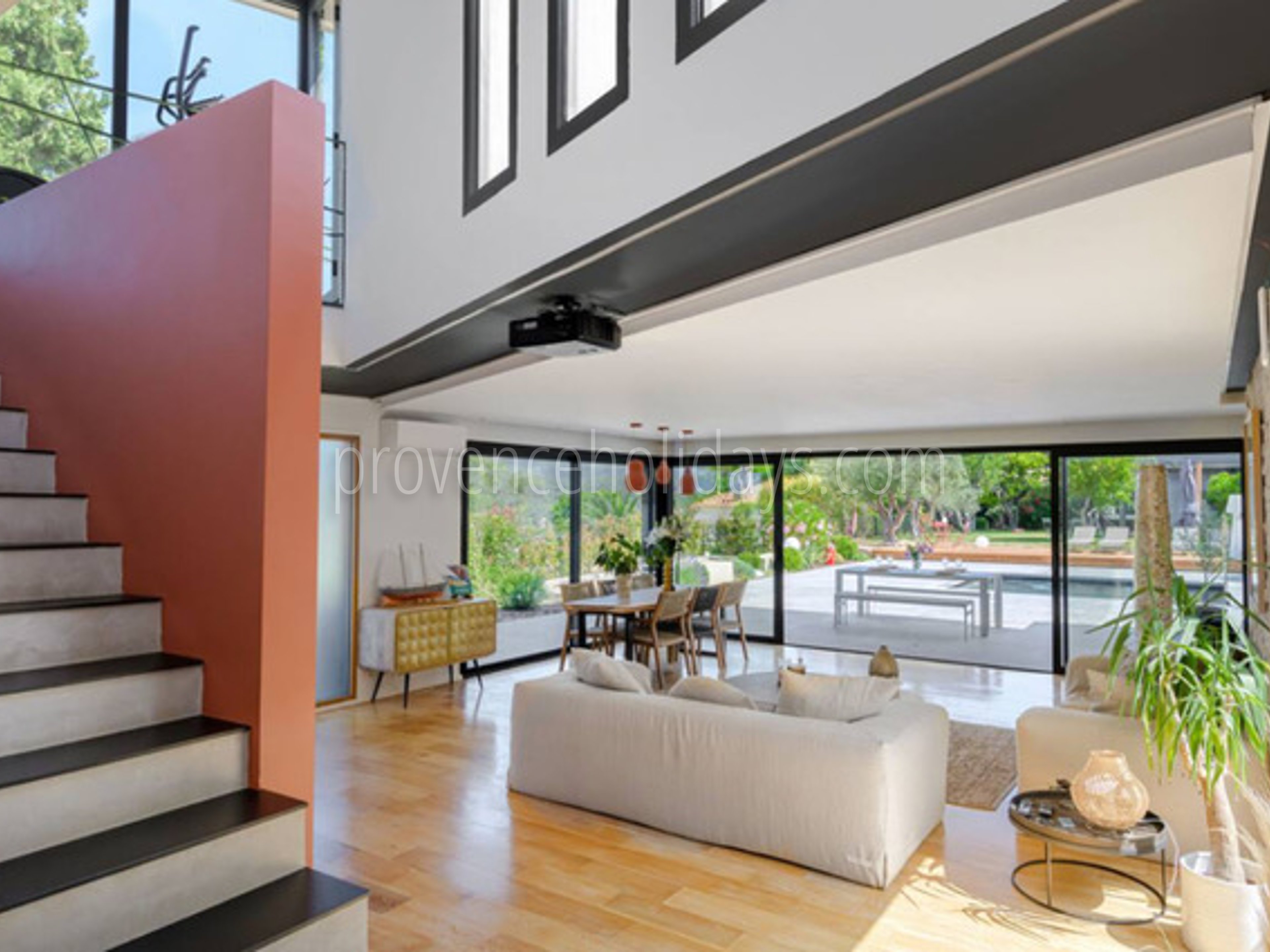 15 - Villas Cassis: Villa: Interior