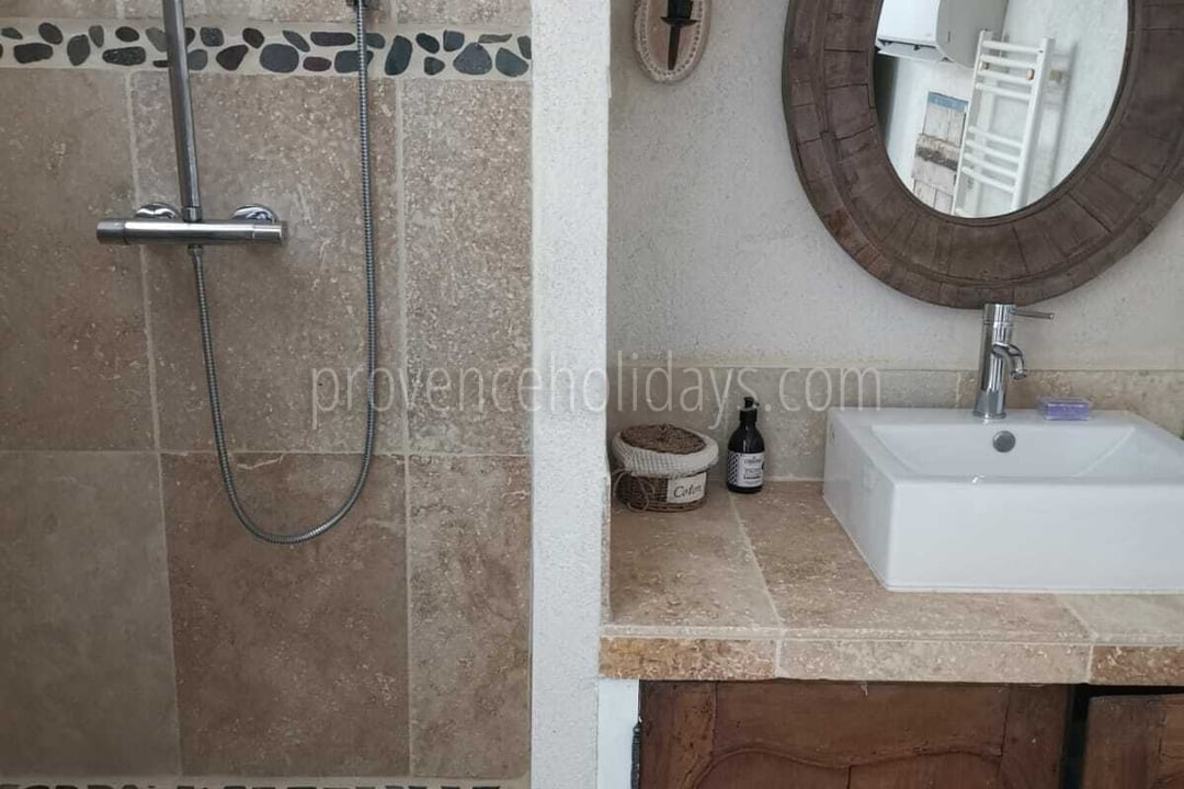 27 - Chez Fannie: Villa: Bathroom