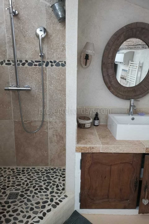 27 - Chez Fannie: Villa: Bathroom