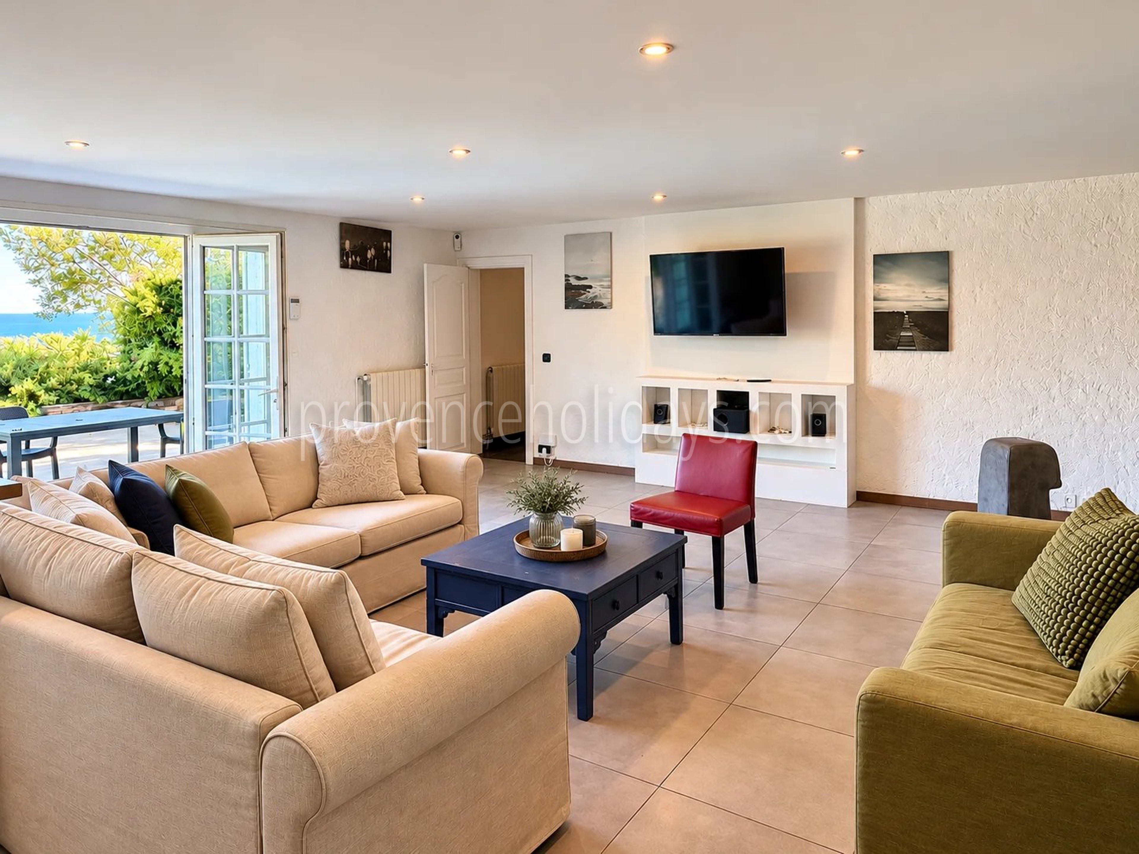 8 - Villa mit Meerblick in Cavalaire-sur-Mer: Villa: Interior