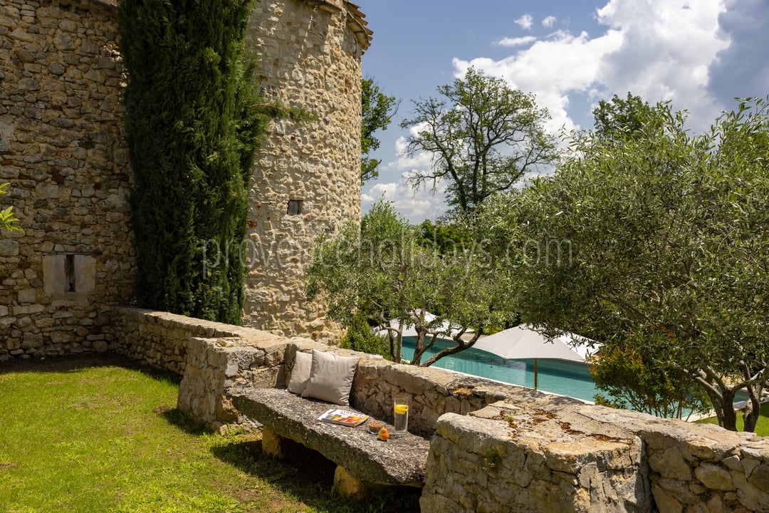 6 - Bastide de Goult: Villa: Exterior